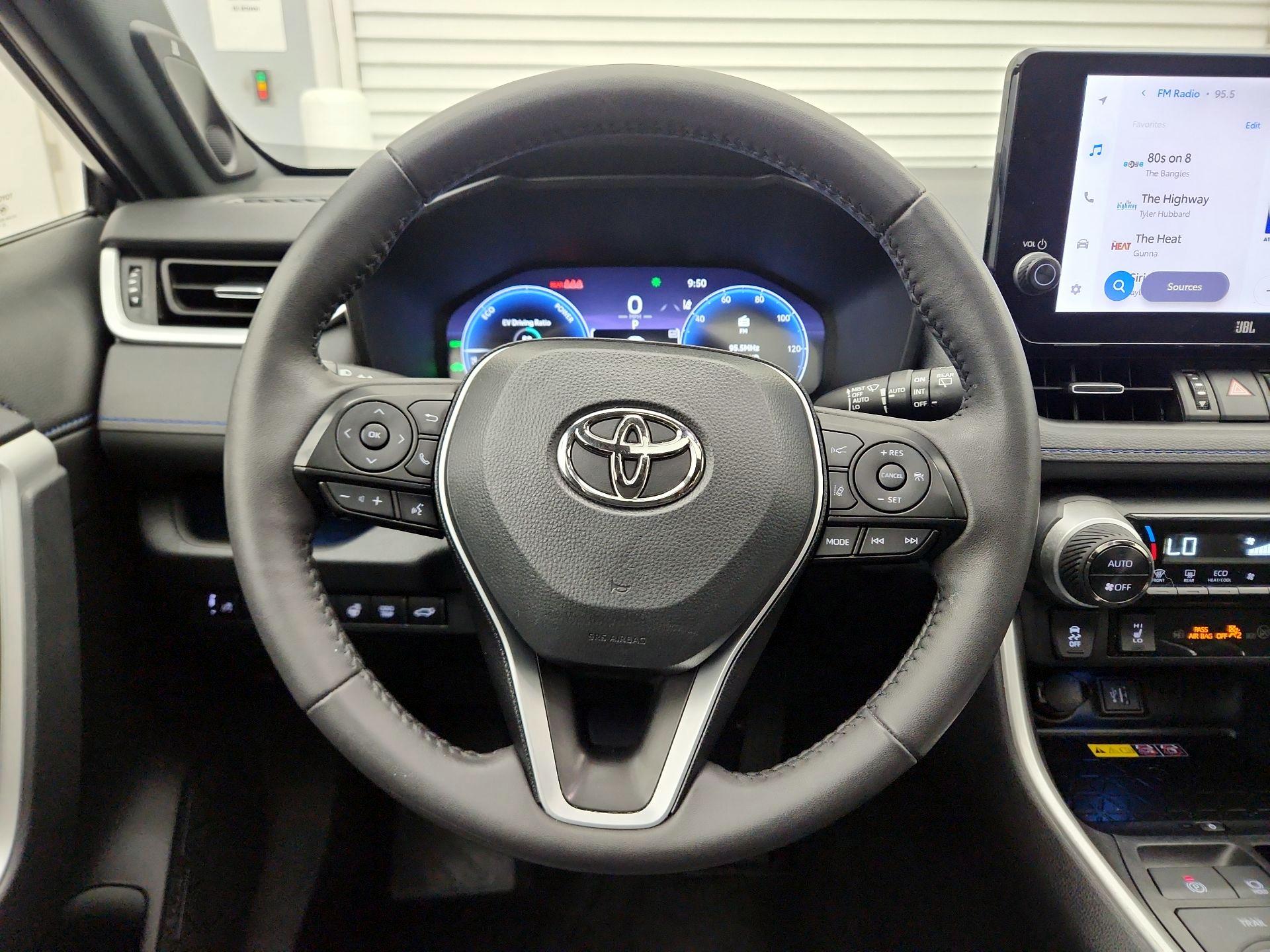 Thumbnail: 2023 Toyota RAV4 - 10