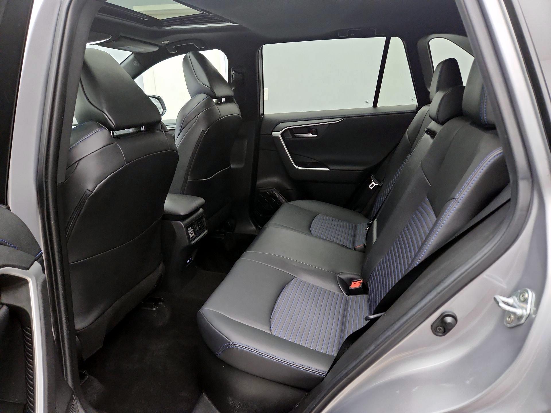Thumbnail: 2023 Toyota RAV4 - 20