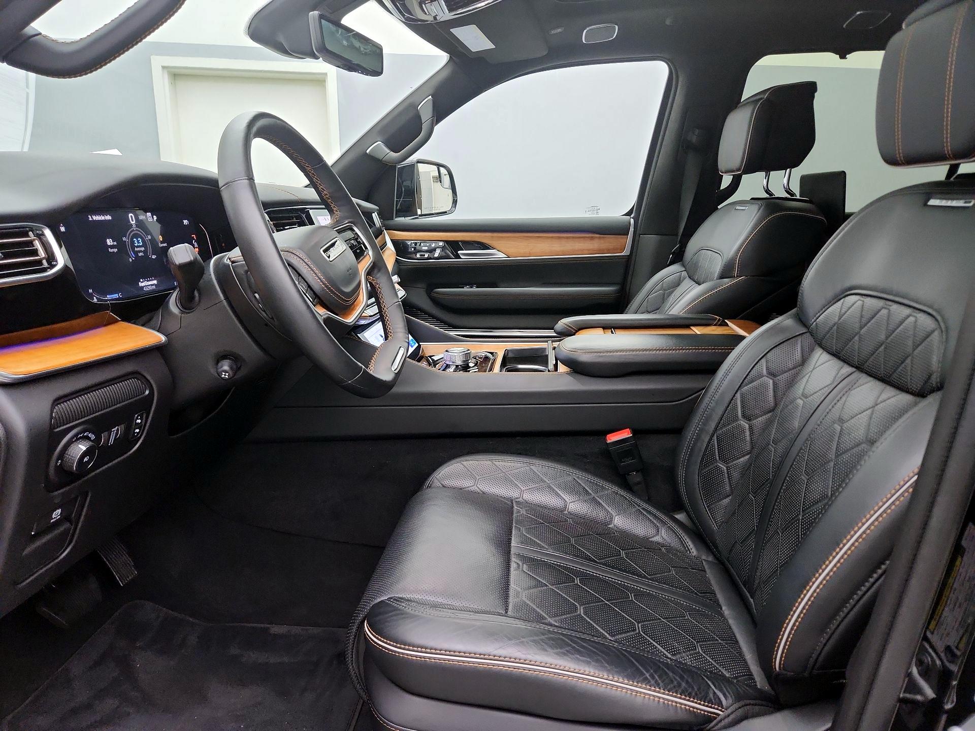 Thumbnail: 2024 Jeep Grand Wagoneer - 11