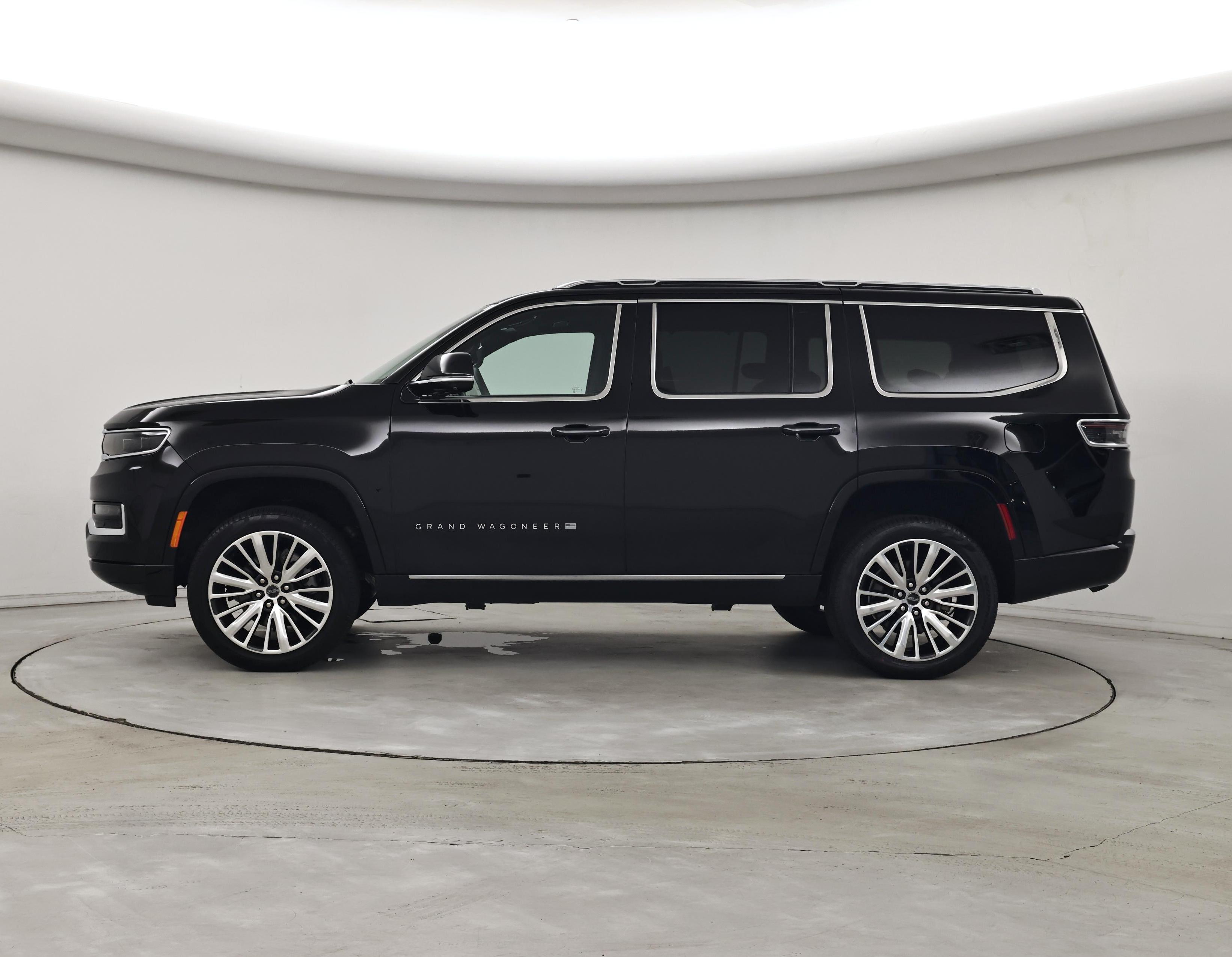 Thumbnail: 2024 Jeep Grand Wagoneer - 3