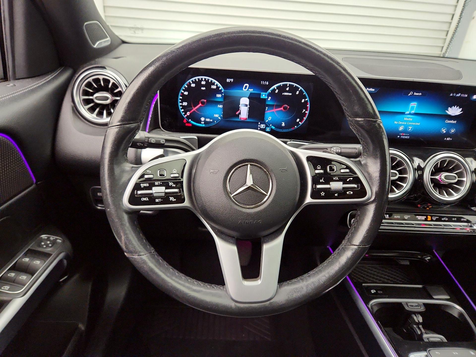 Thumbnail: 2020 Mercedes-Benz GLB - 10