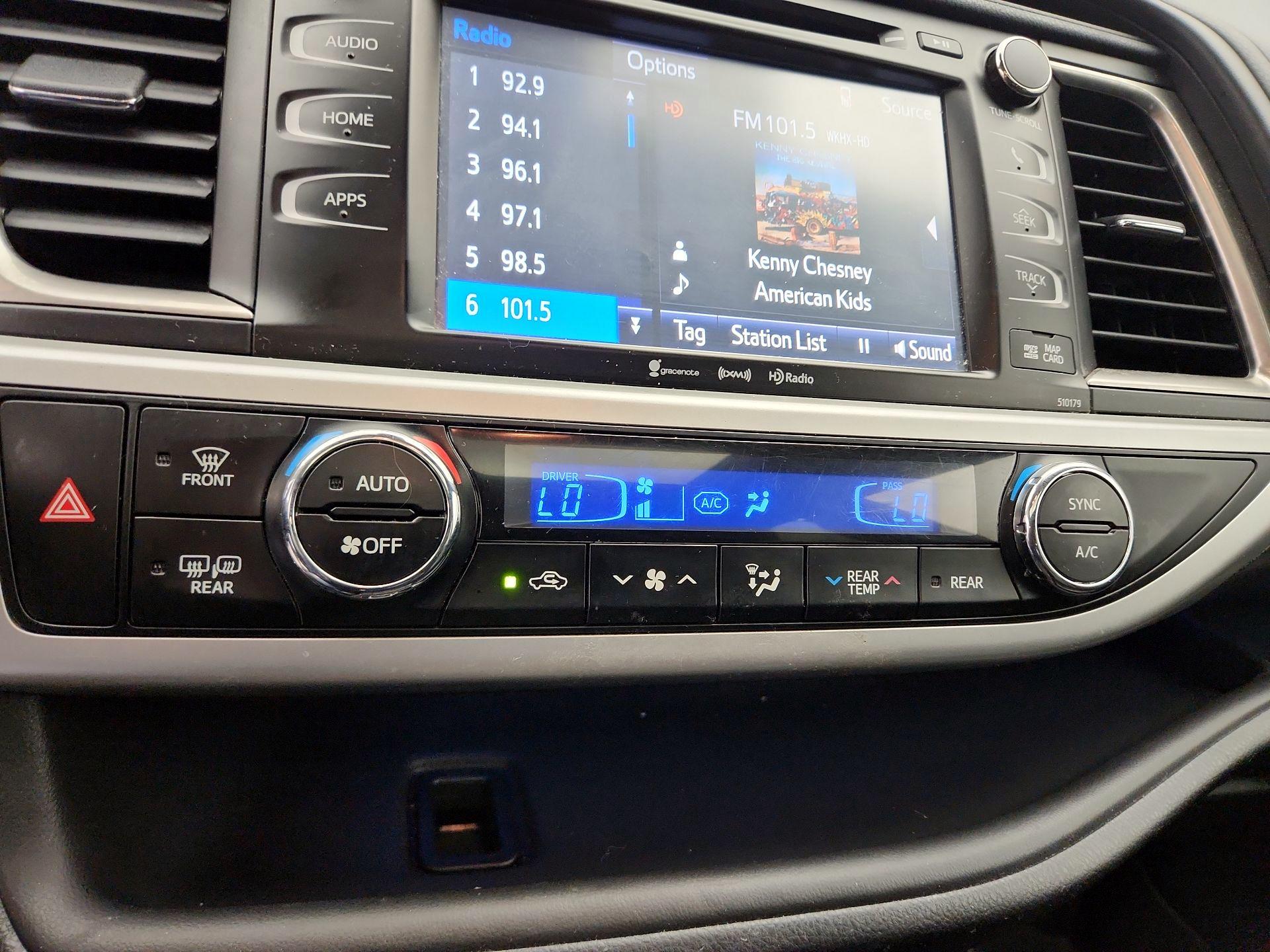 Thumbnail: 2017 Toyota Highlander - 16