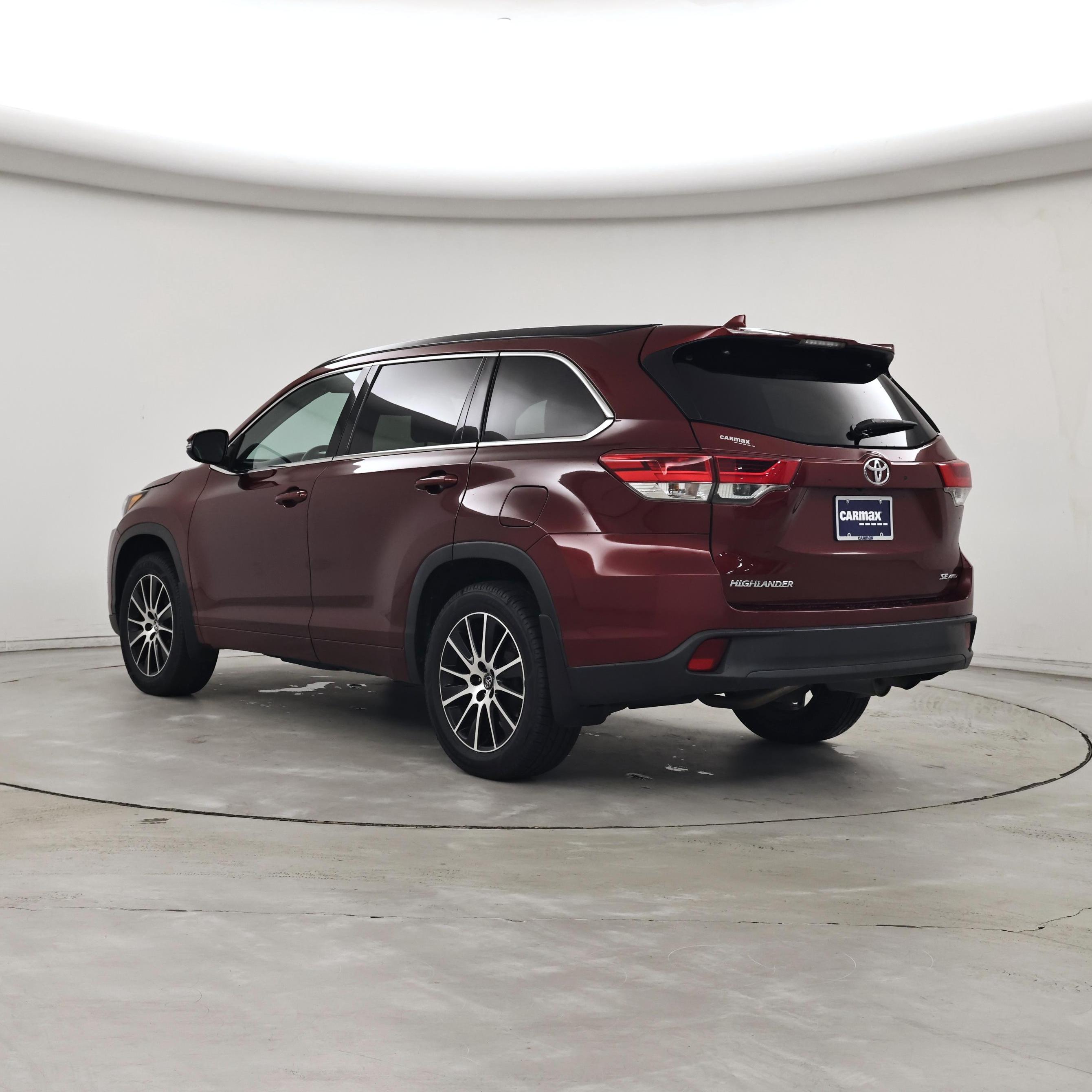 Thumbnail: 2017 Toyota Highlander - 2