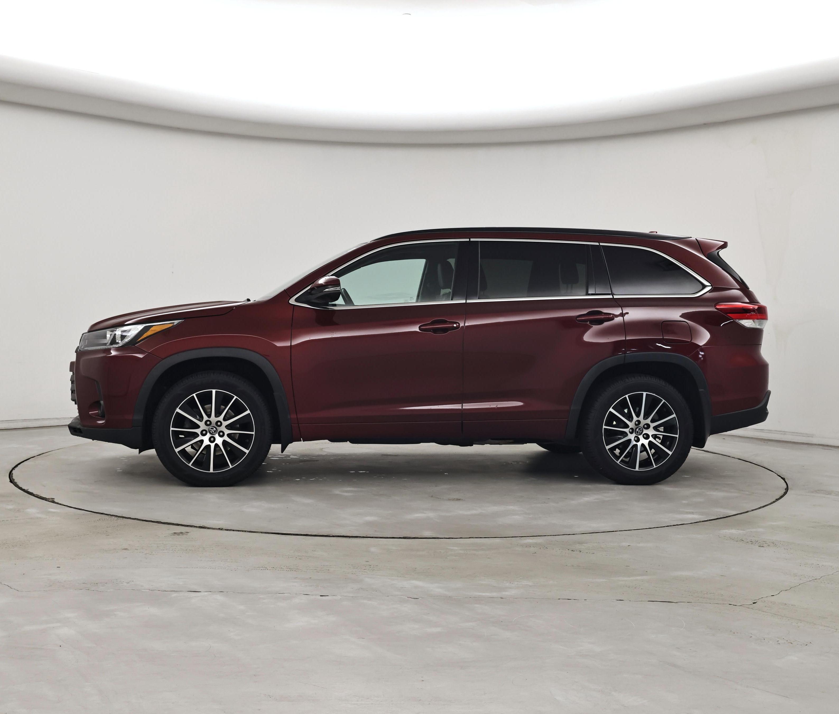 Thumbnail: 2017 Toyota Highlander - 3