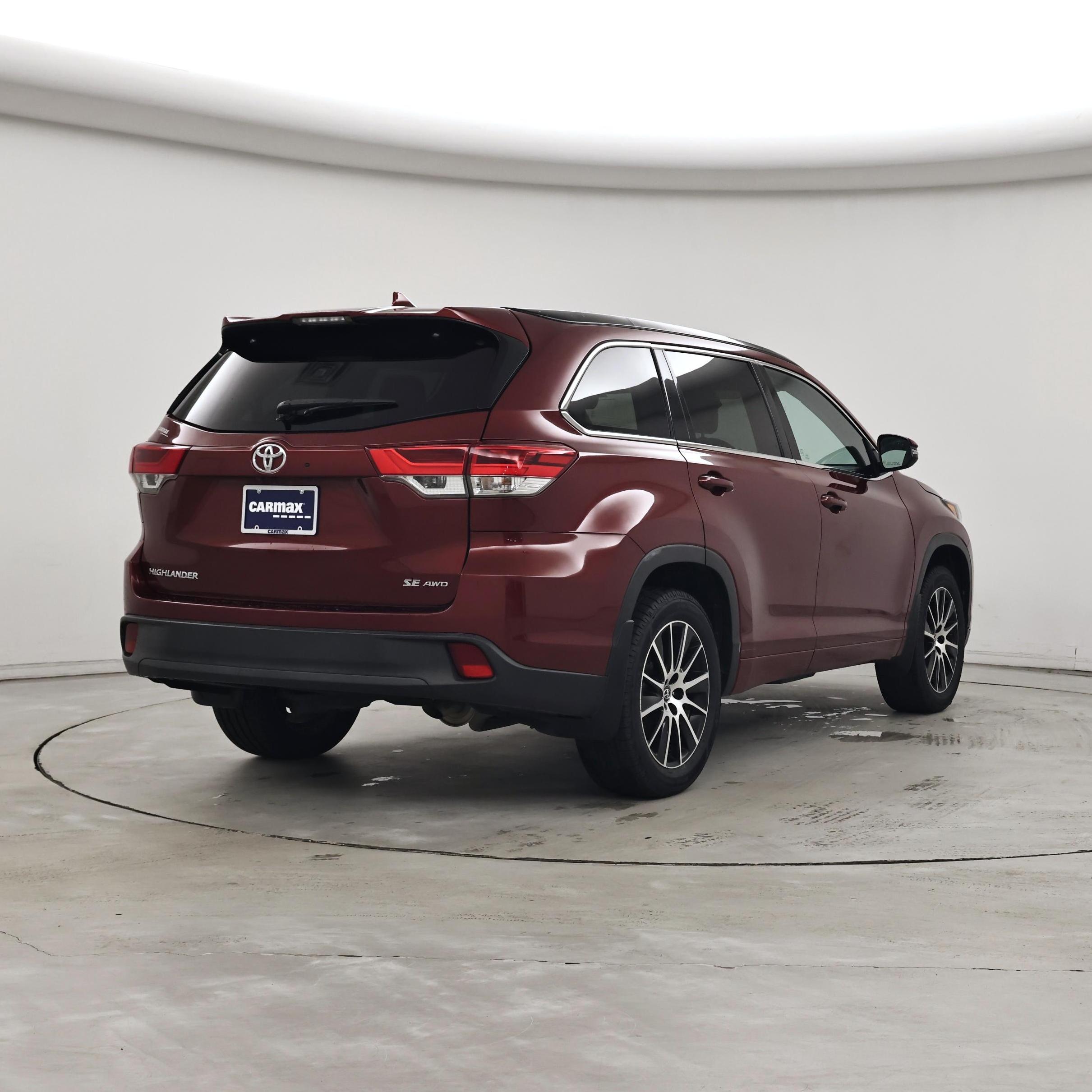 Thumbnail: 2017 Toyota Highlander - 8