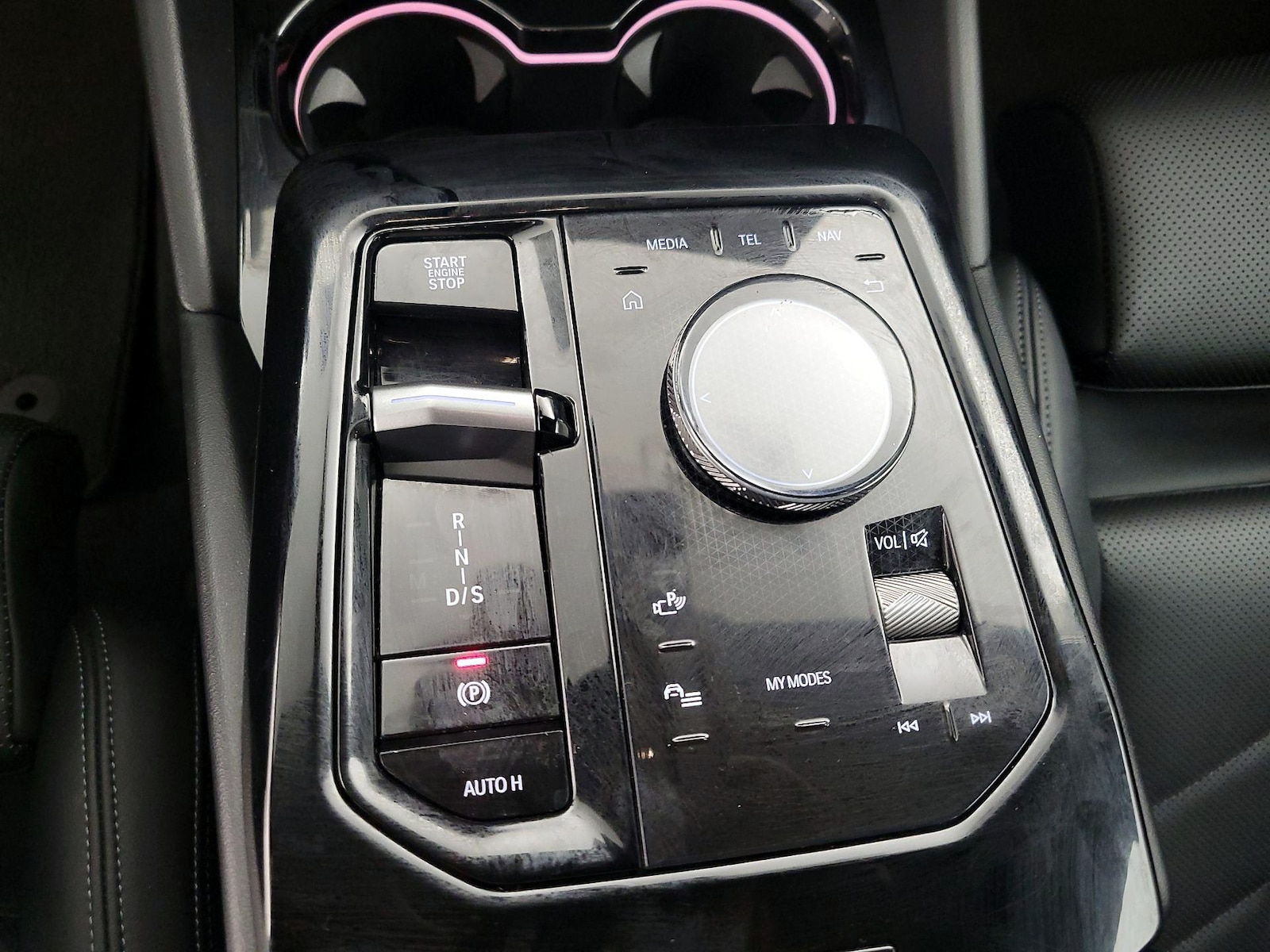 2025 BMW 5 Series 540i - Photo 19
