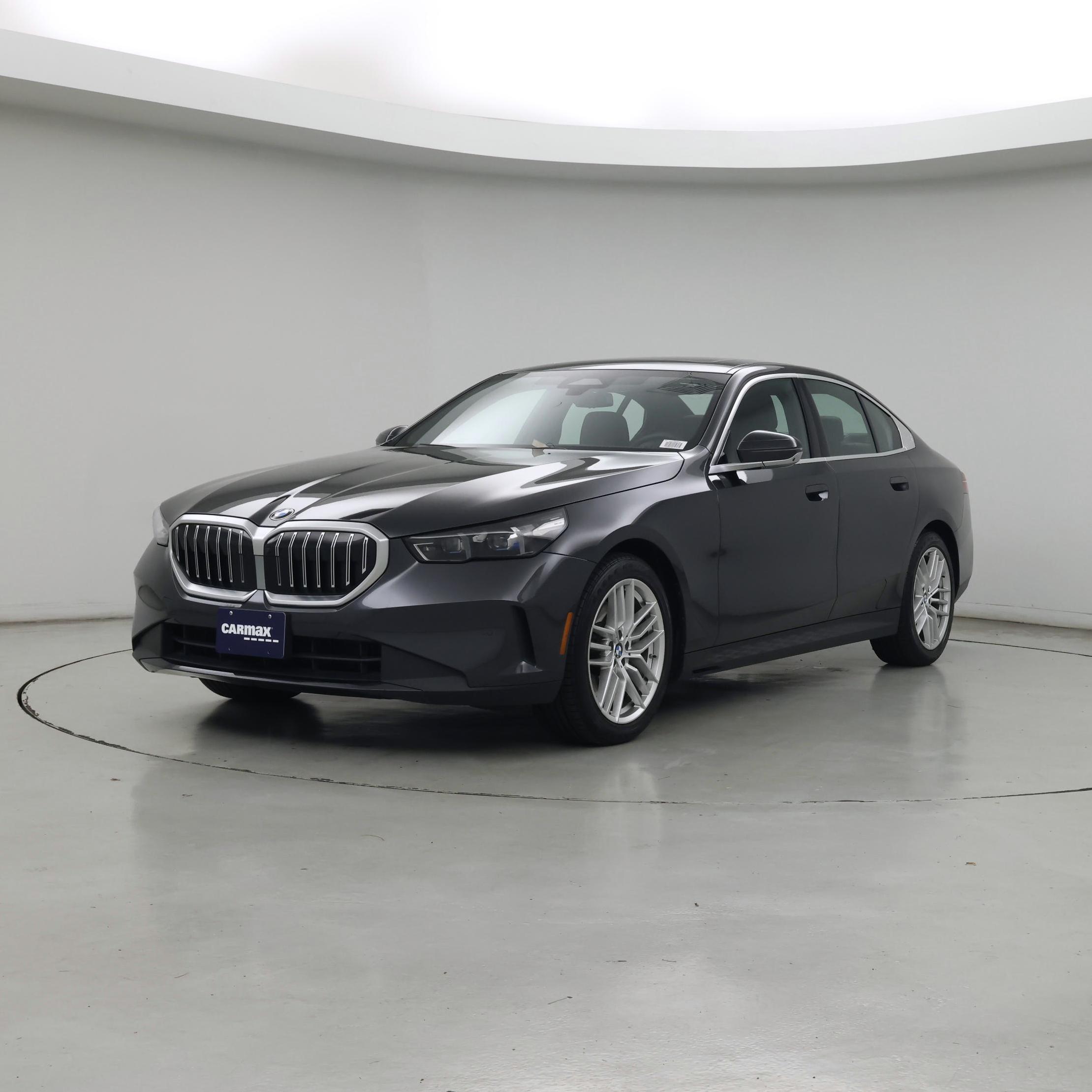 Thumbnail: 2025 BMW 5 Series - 4