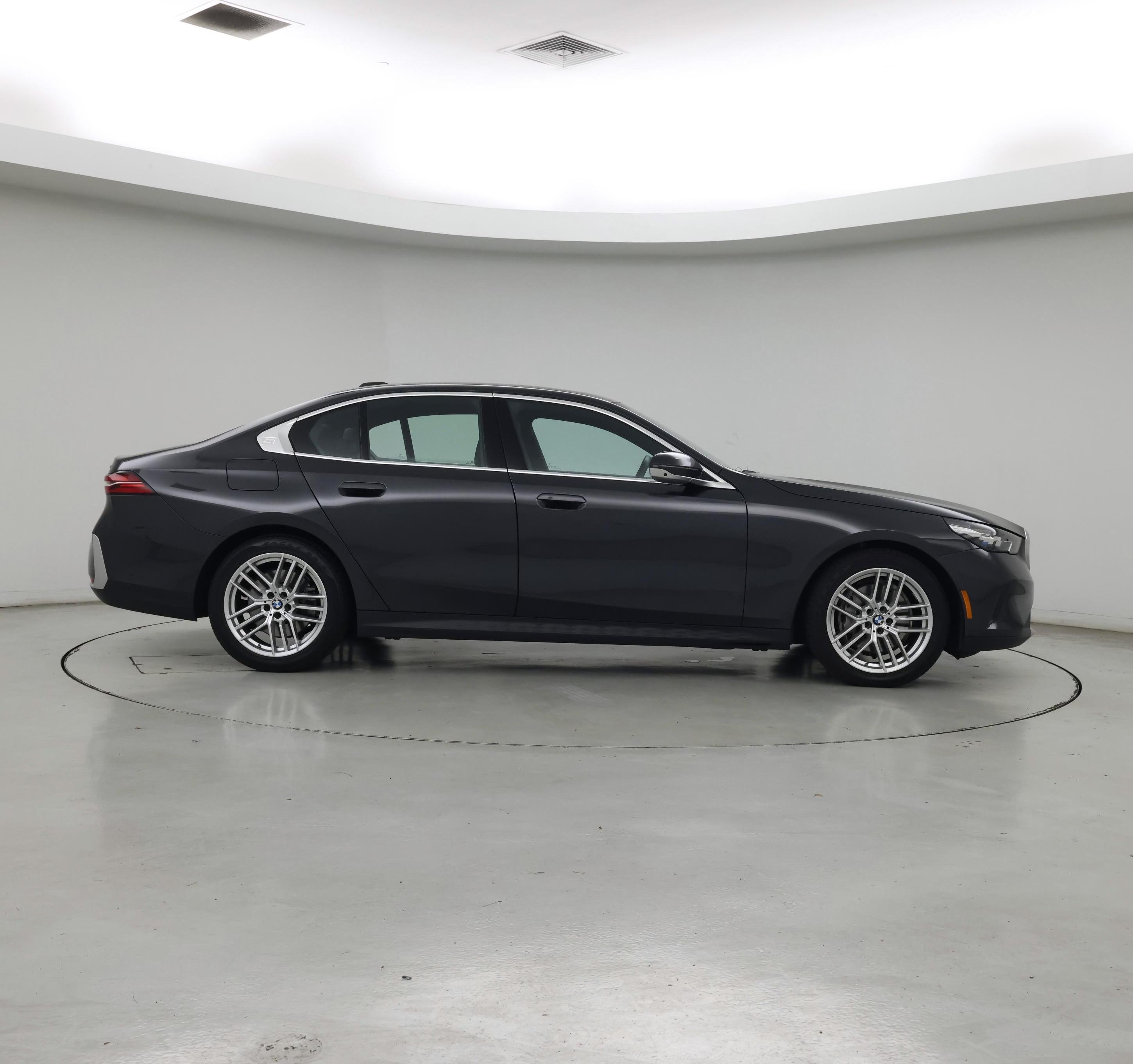 Thumbnail: 2025 BMW 5 Series - 7