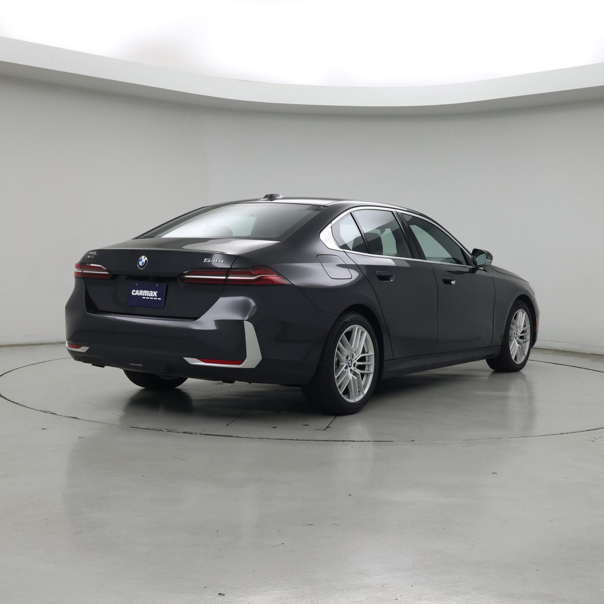 Thumbnail: 2025 BMW 5 Series - 8