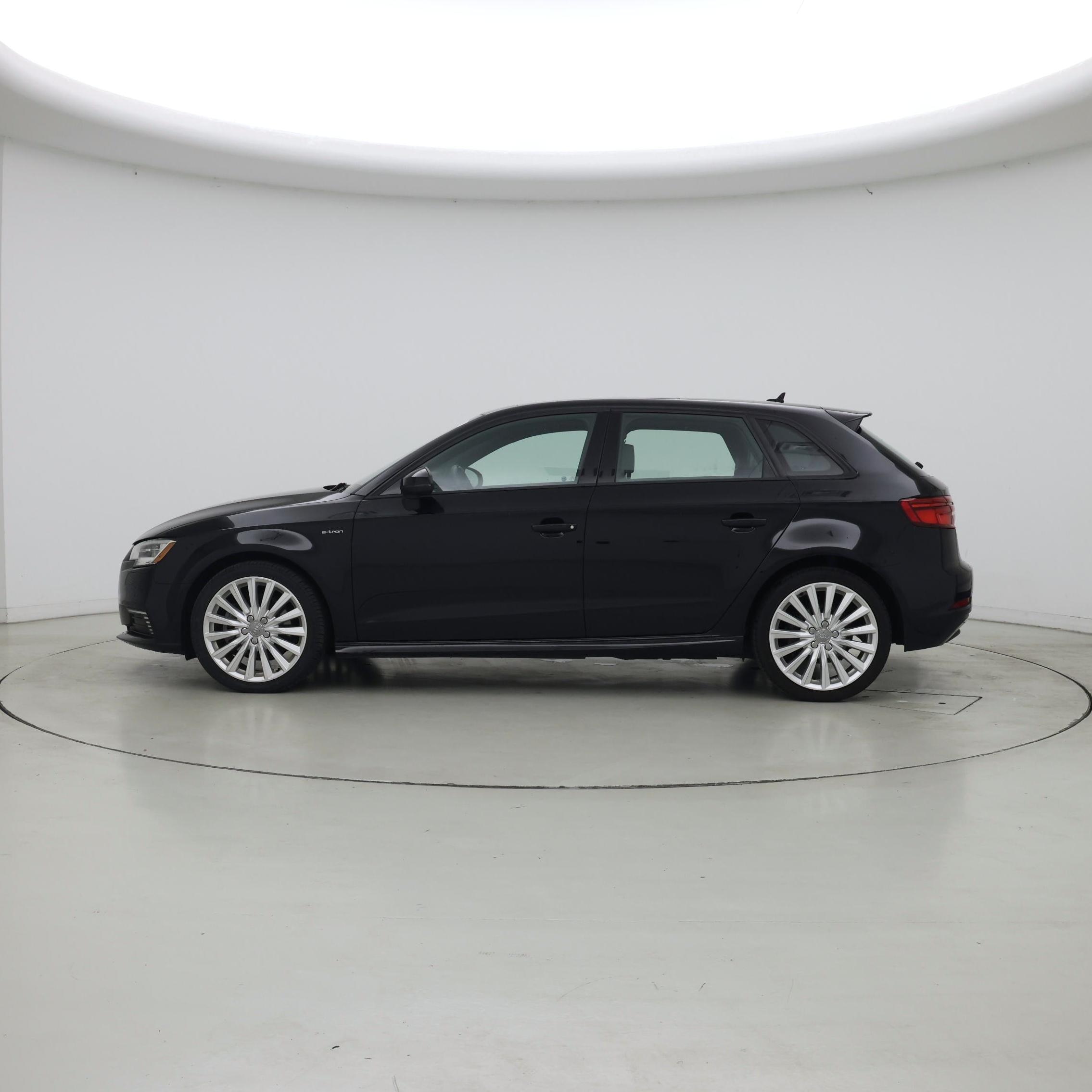 Thumbnail: 2017 Audi A3 - 3