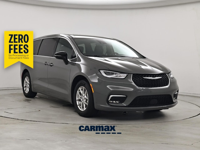 Gray 2025 Chrysler Pacifica Select FWD Minivan Front-Wheel Drive Automatic