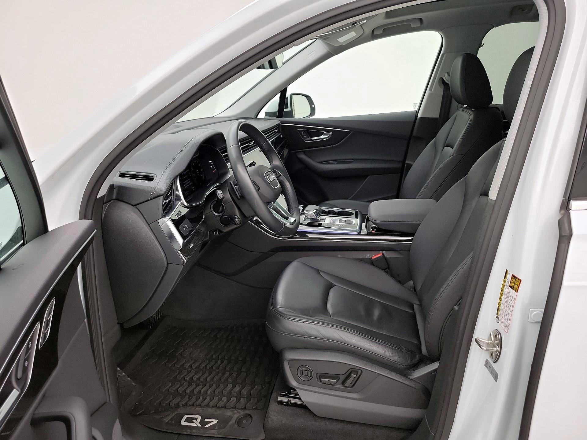 Thumbnail: 2023 Audi Q7 - 11