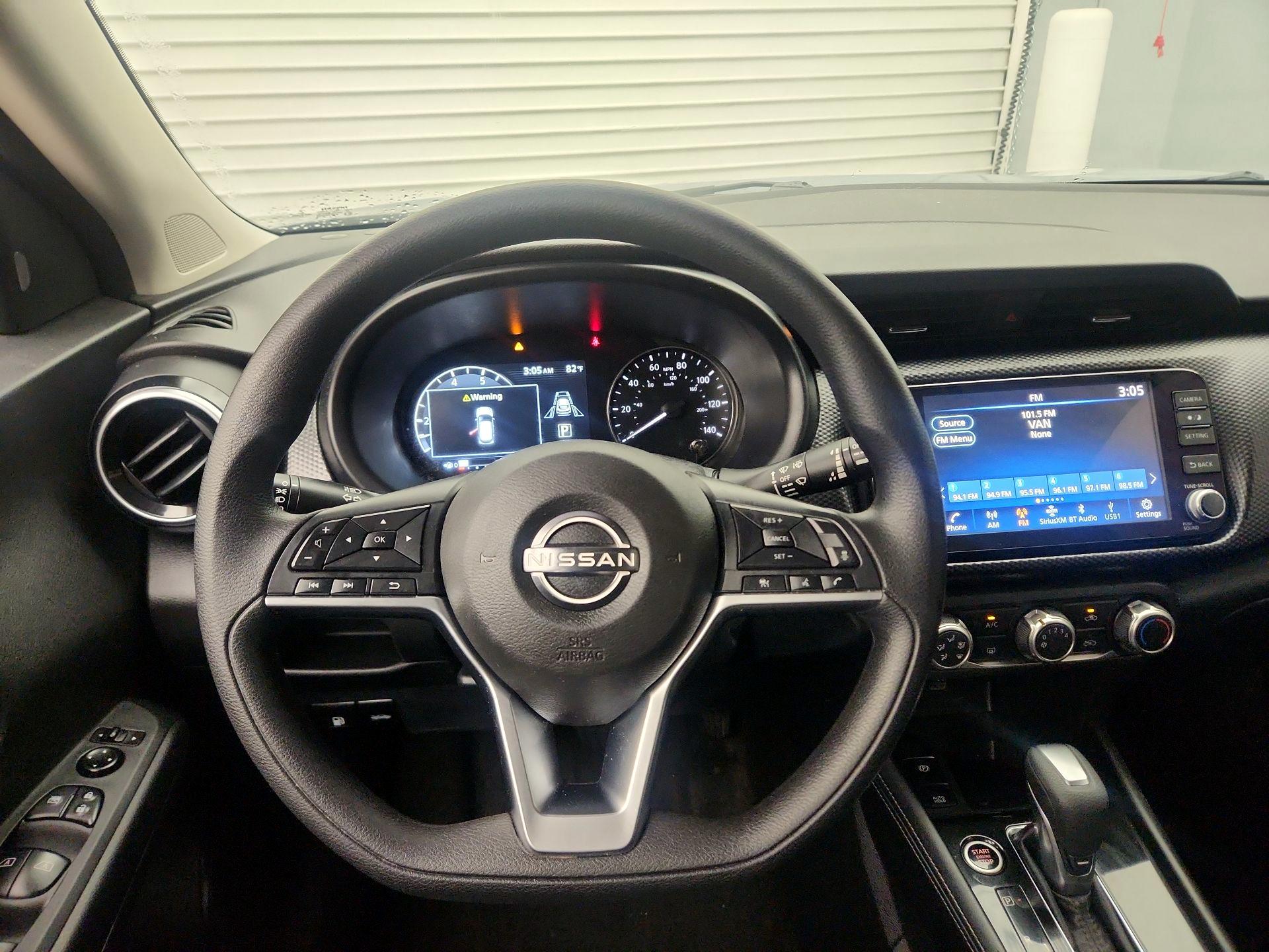 Thumbnail: 2023 Nissan Kicks - 10