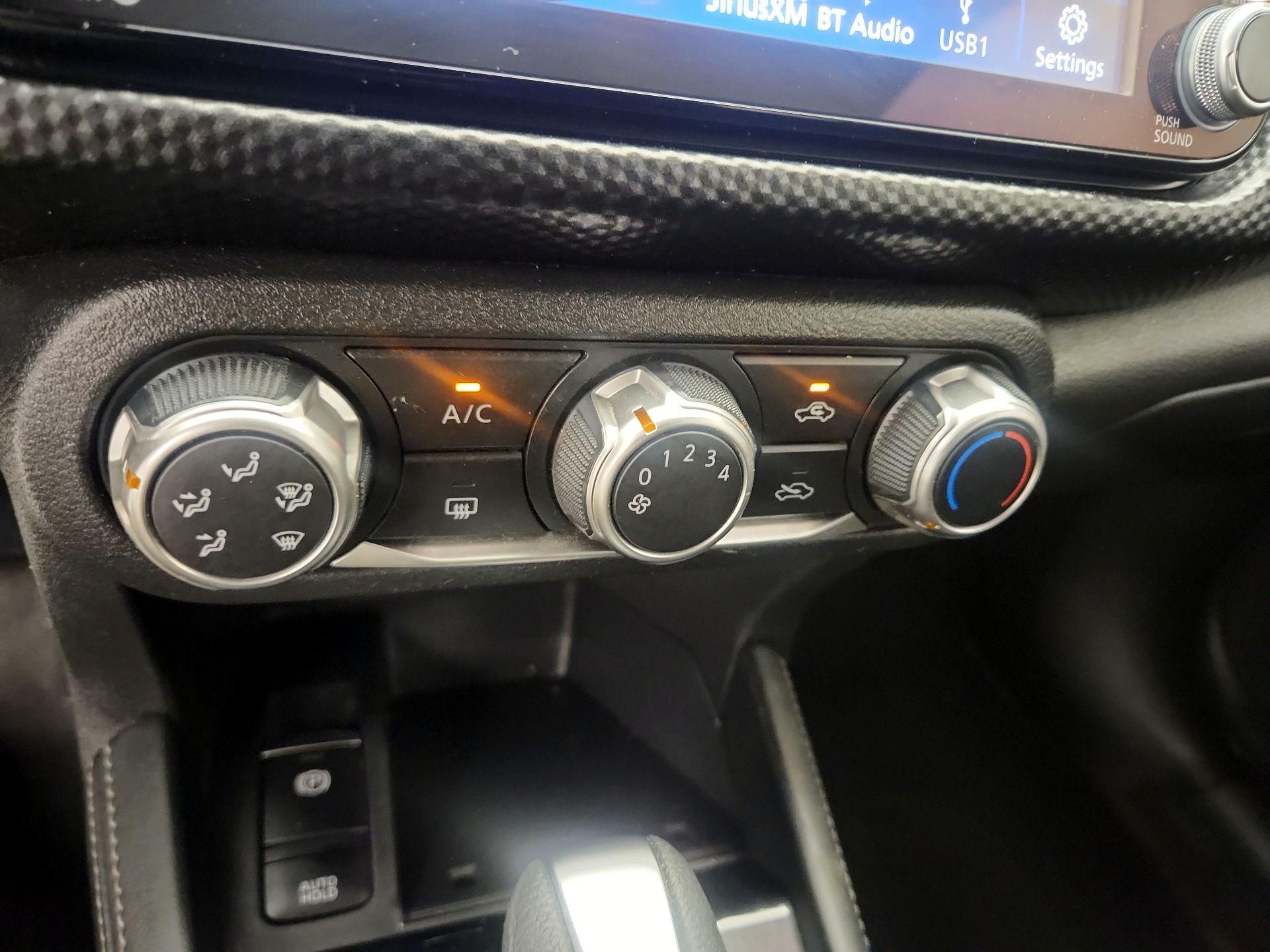 Thumbnail: 2023 Nissan Kicks - 15