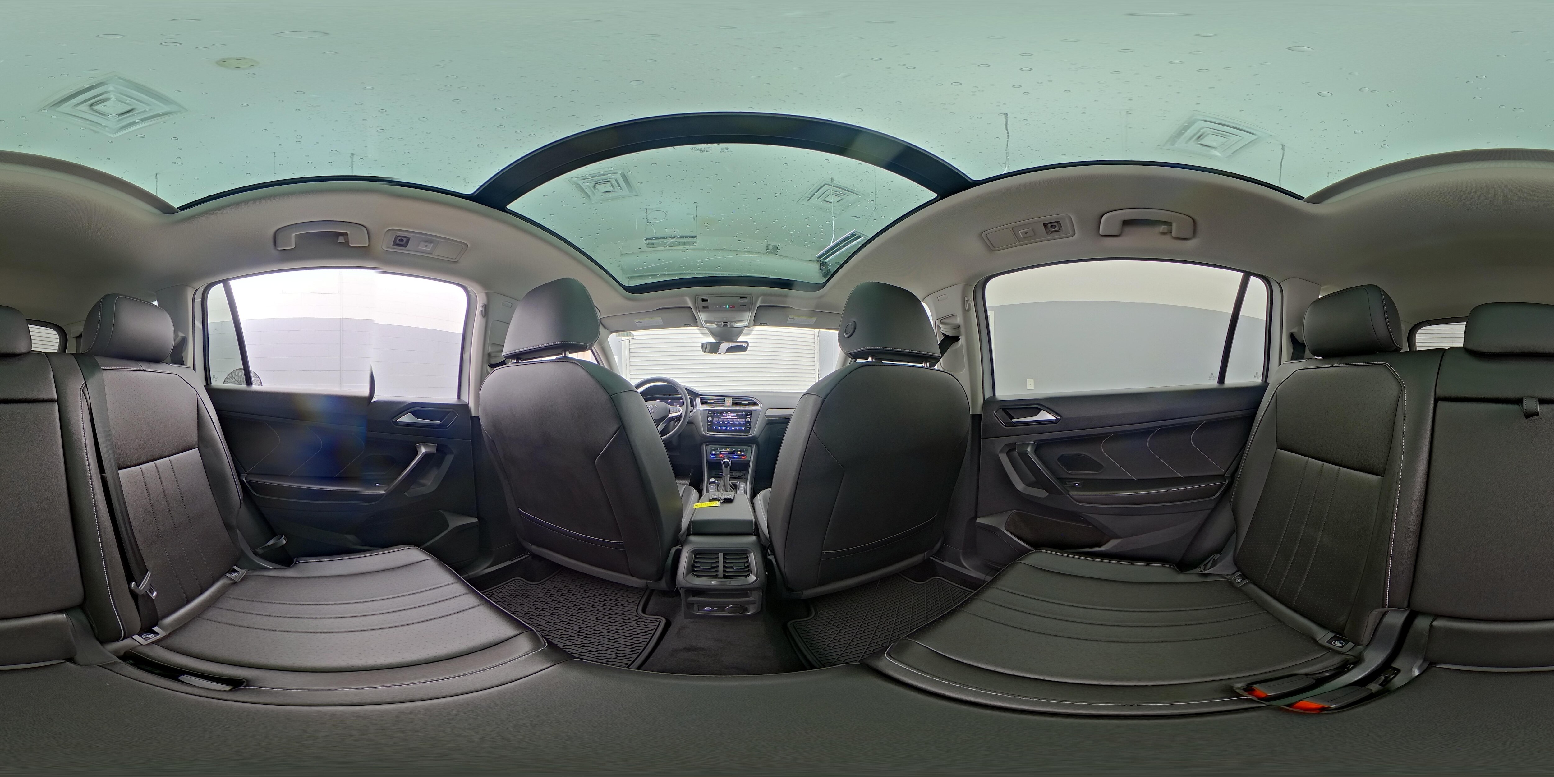 2023 Volkswagen Tiguan SE - Photo 26