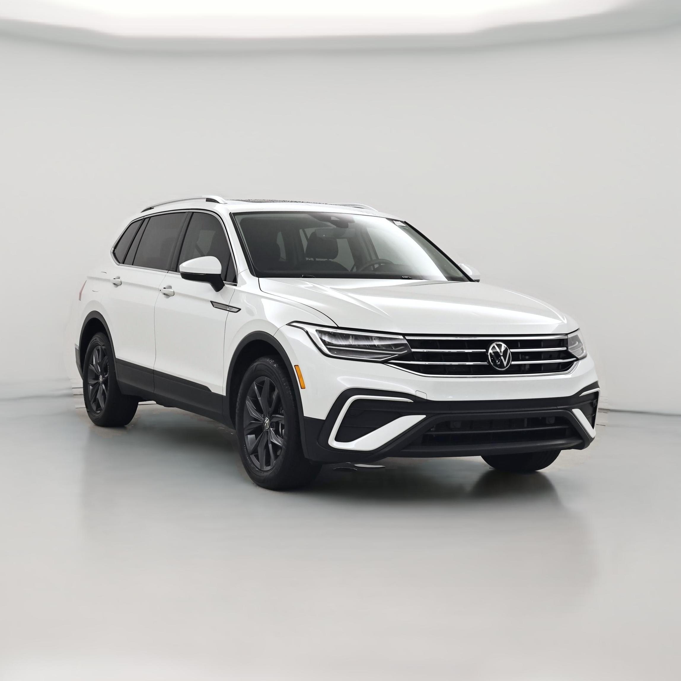 Thumbnail: 2023 Volkswagen Tiguan - 1