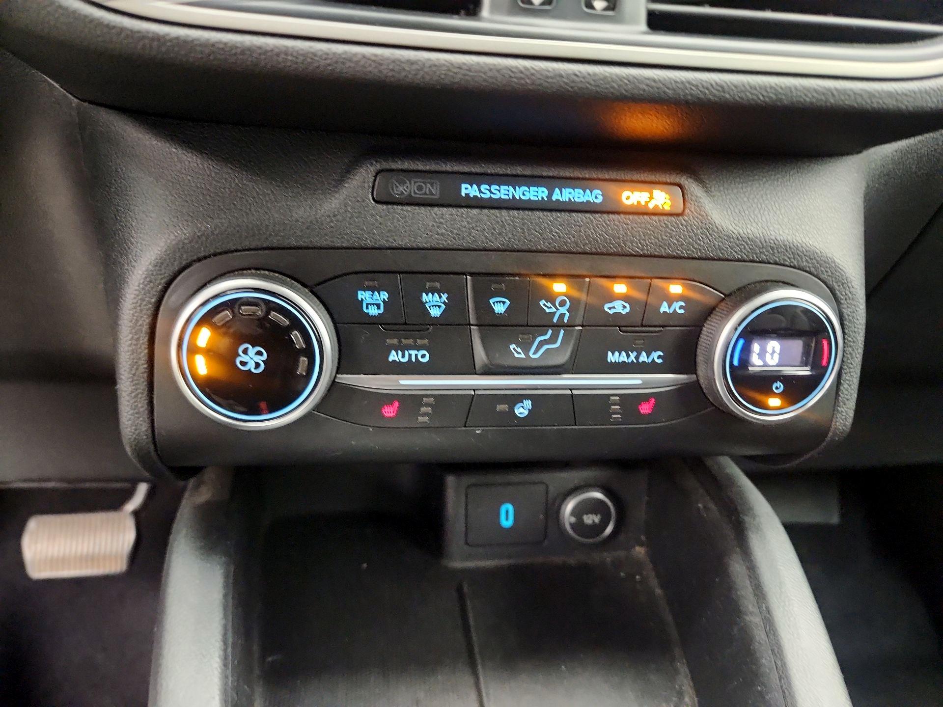 Thumbnail: 2020 Ford Escape - 16