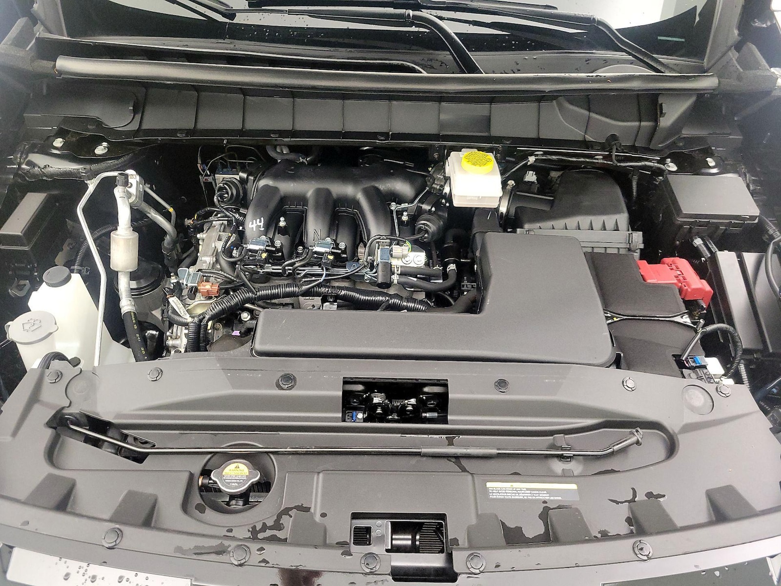 2025 Nissan Pathfinder SV - Photo 23