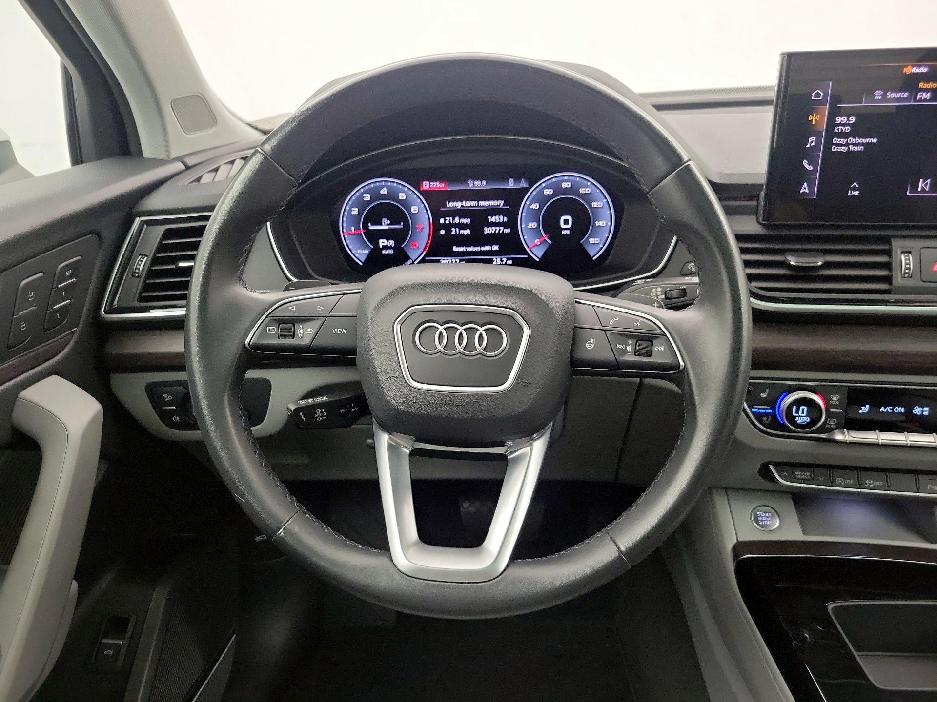 Thumbnail: 2023 Audi Q5 - 10