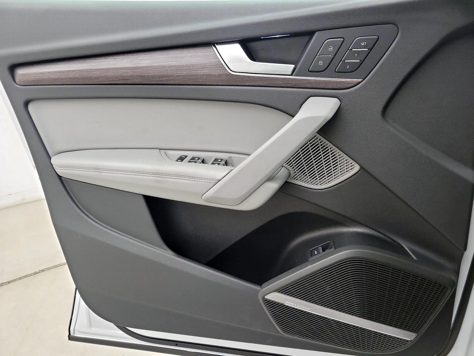 Thumbnail: 2023 Audi Q5 - 12