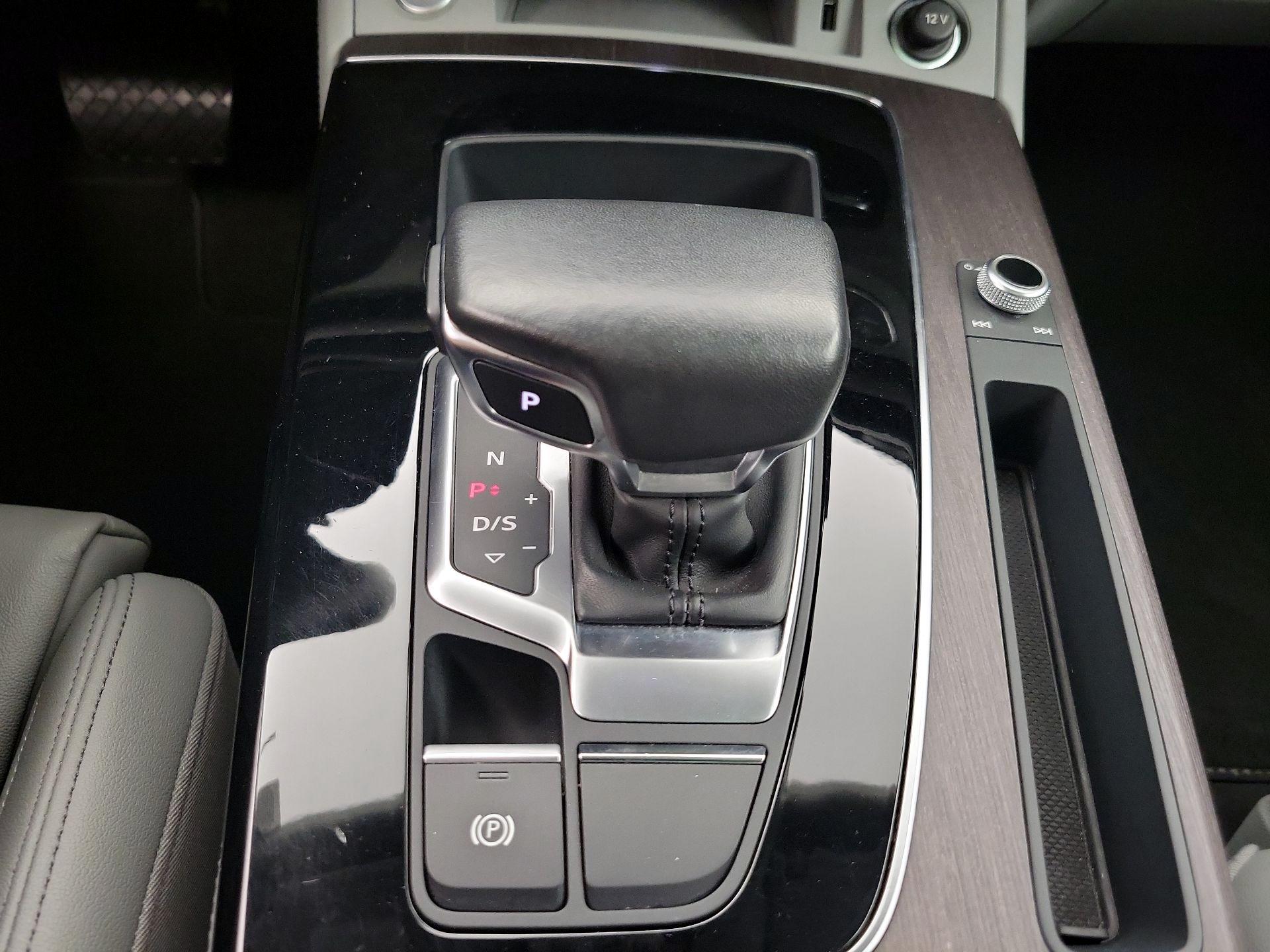 Thumbnail: 2023 Audi Q5 - 18