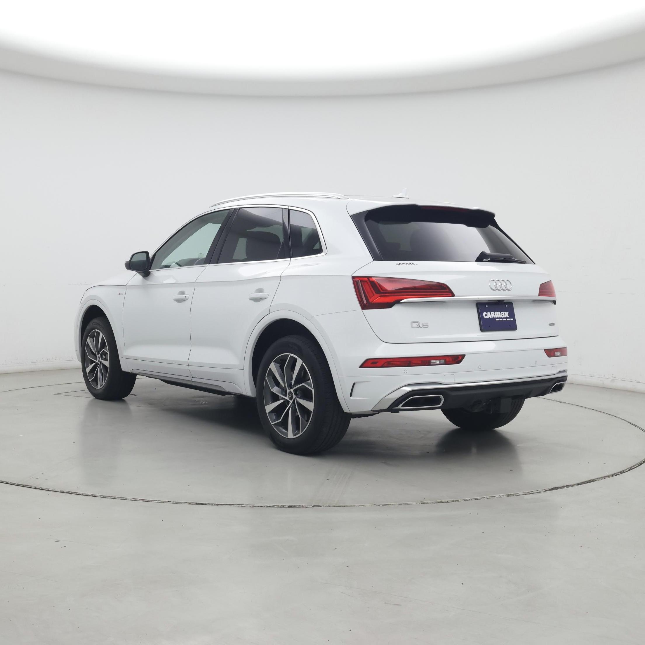 Thumbnail: 2023 Audi Q5 - 2
