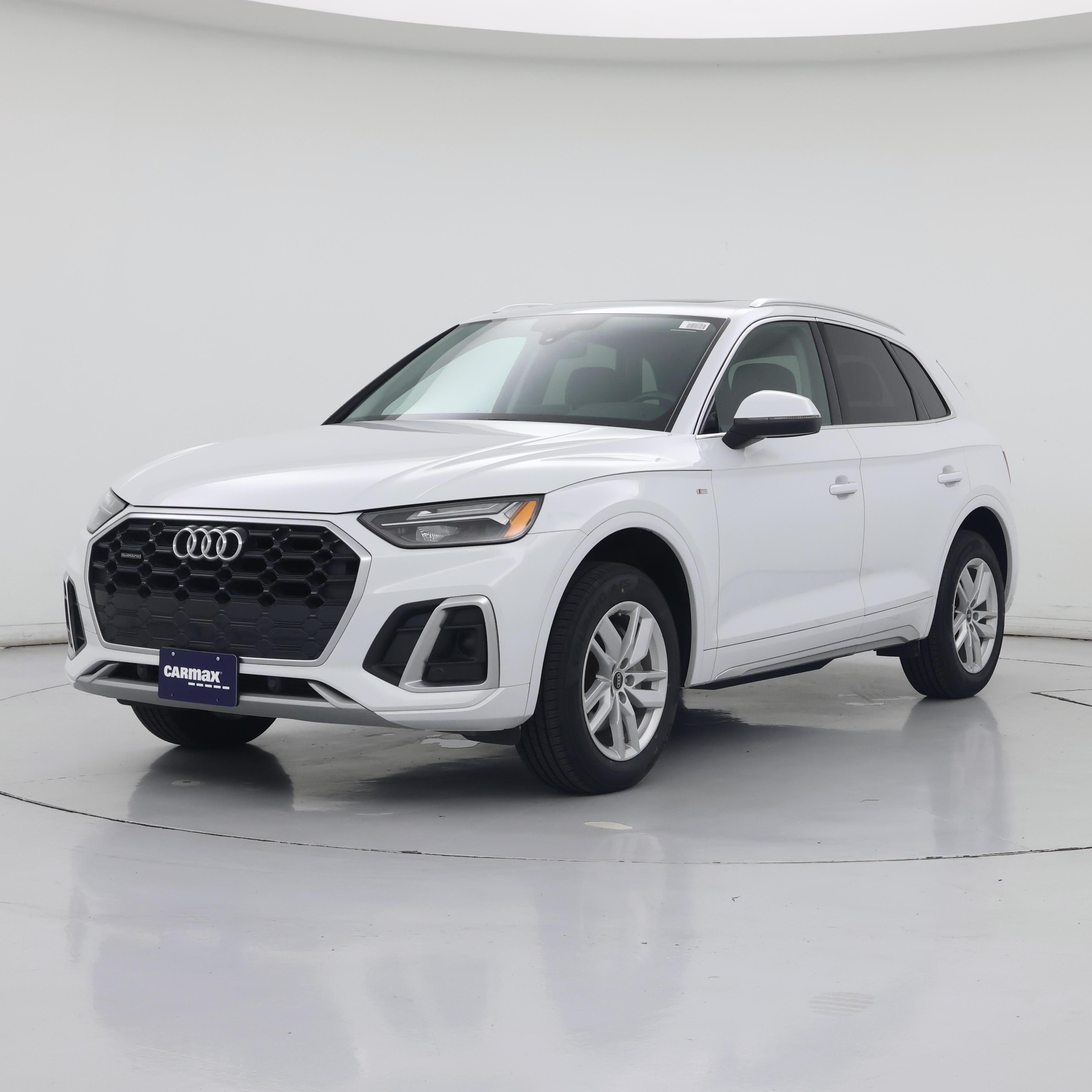 Thumbnail: 2023 Audi Q5 - 4