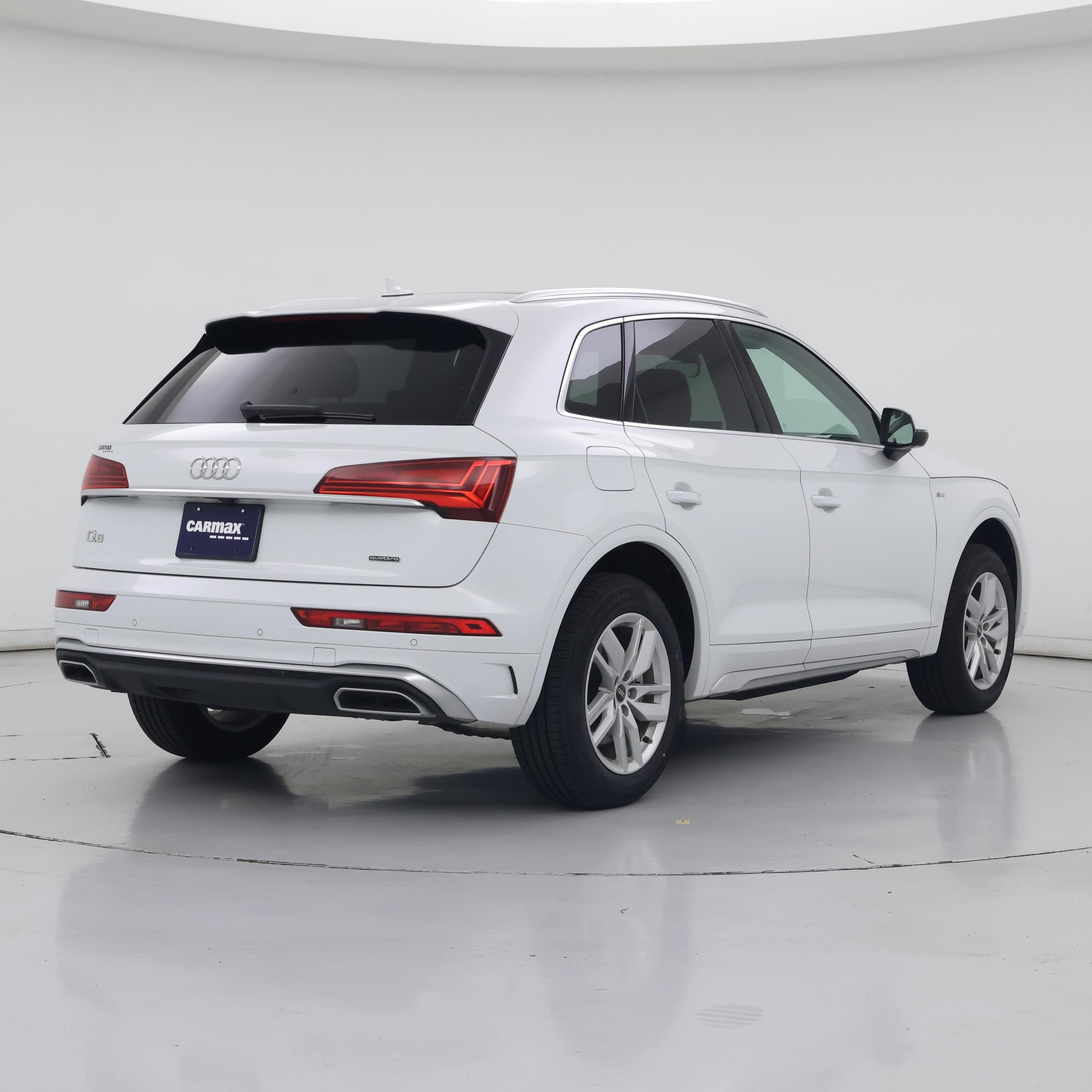 Thumbnail: 2023 Audi Q5 - 8