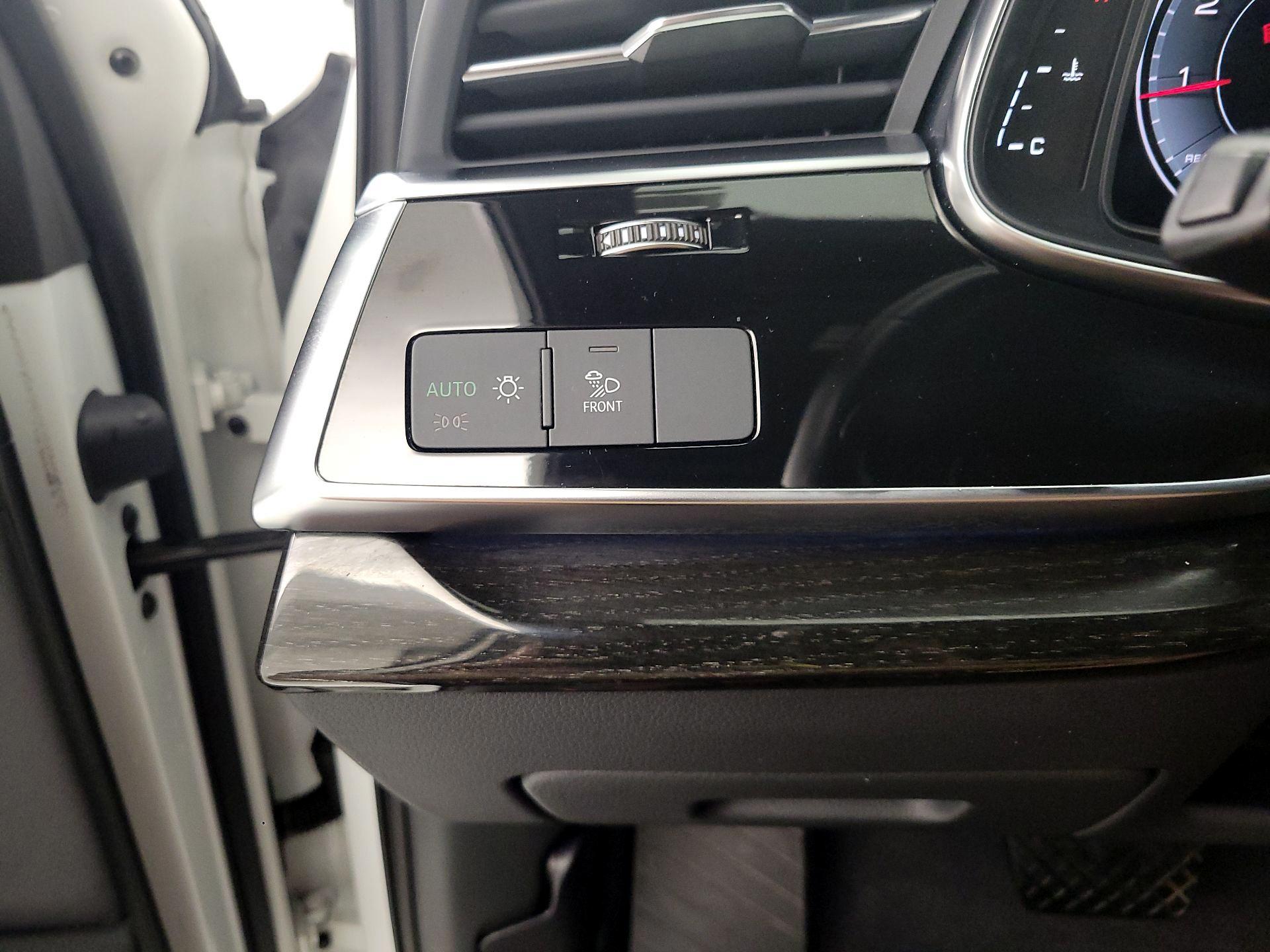 Thumbnail: 2023 Audi Q7 - 13