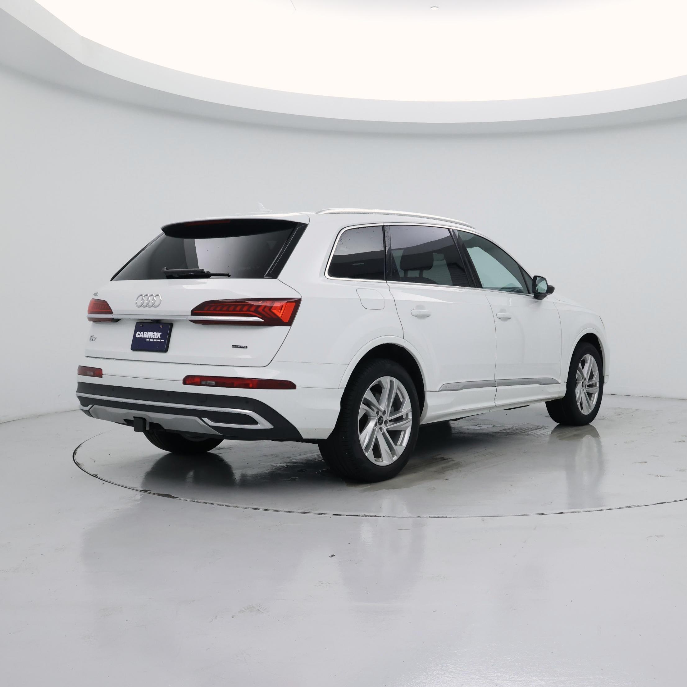 Thumbnail: 2023 Audi Q7 - 8
