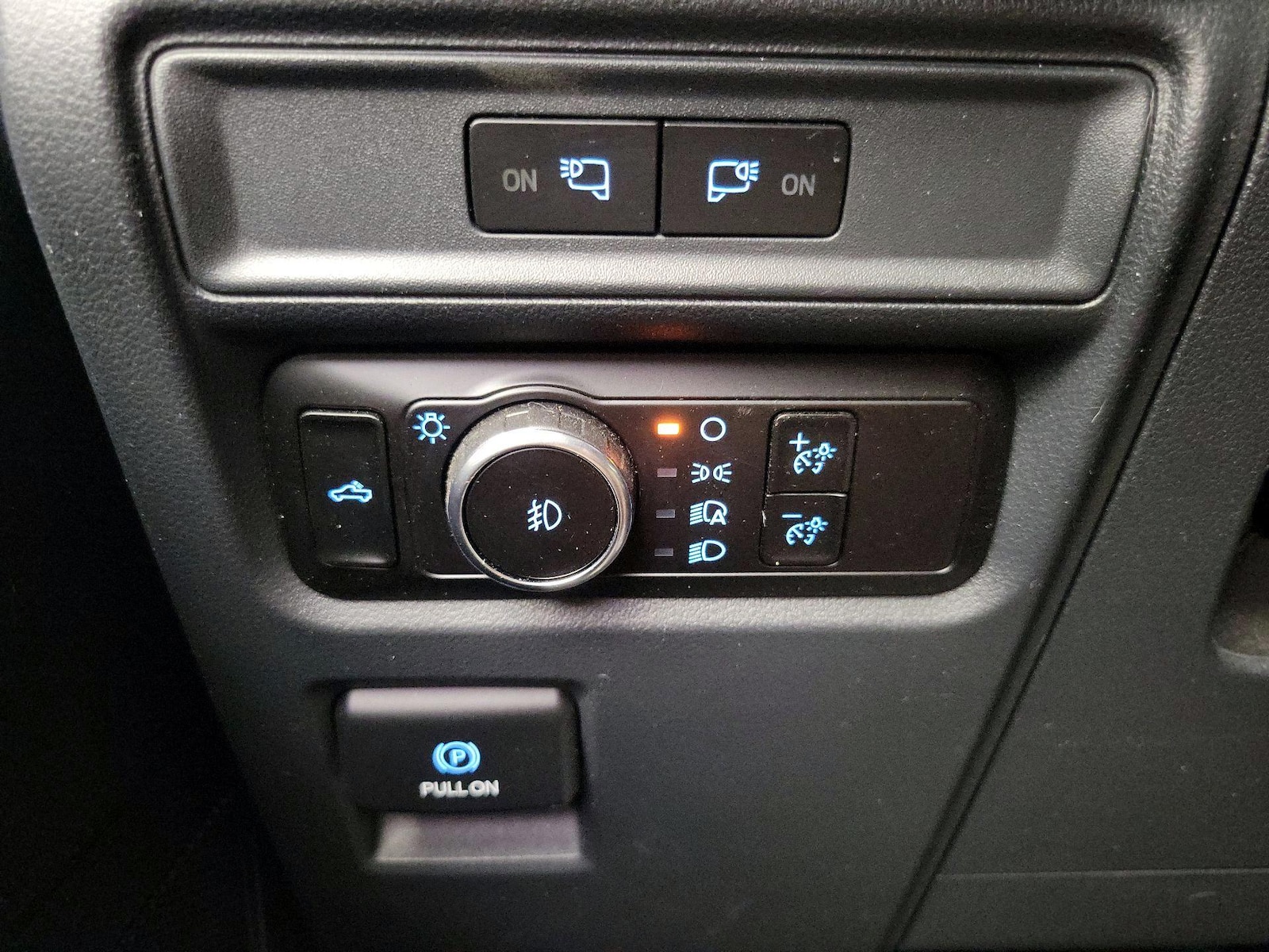 2023 Ford F-150 XL - Photo 14