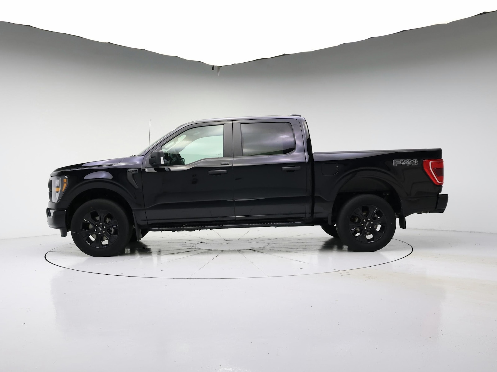 2023 Ford F-150 XL - Photo 4