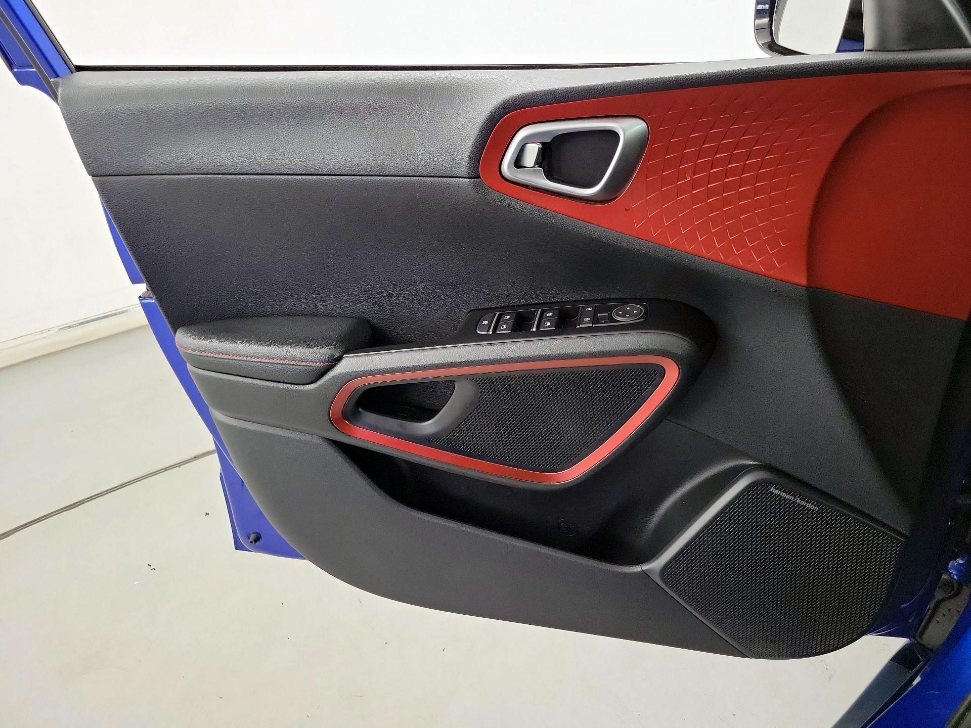 Thumbnail: 2023 Kia Soul - 12