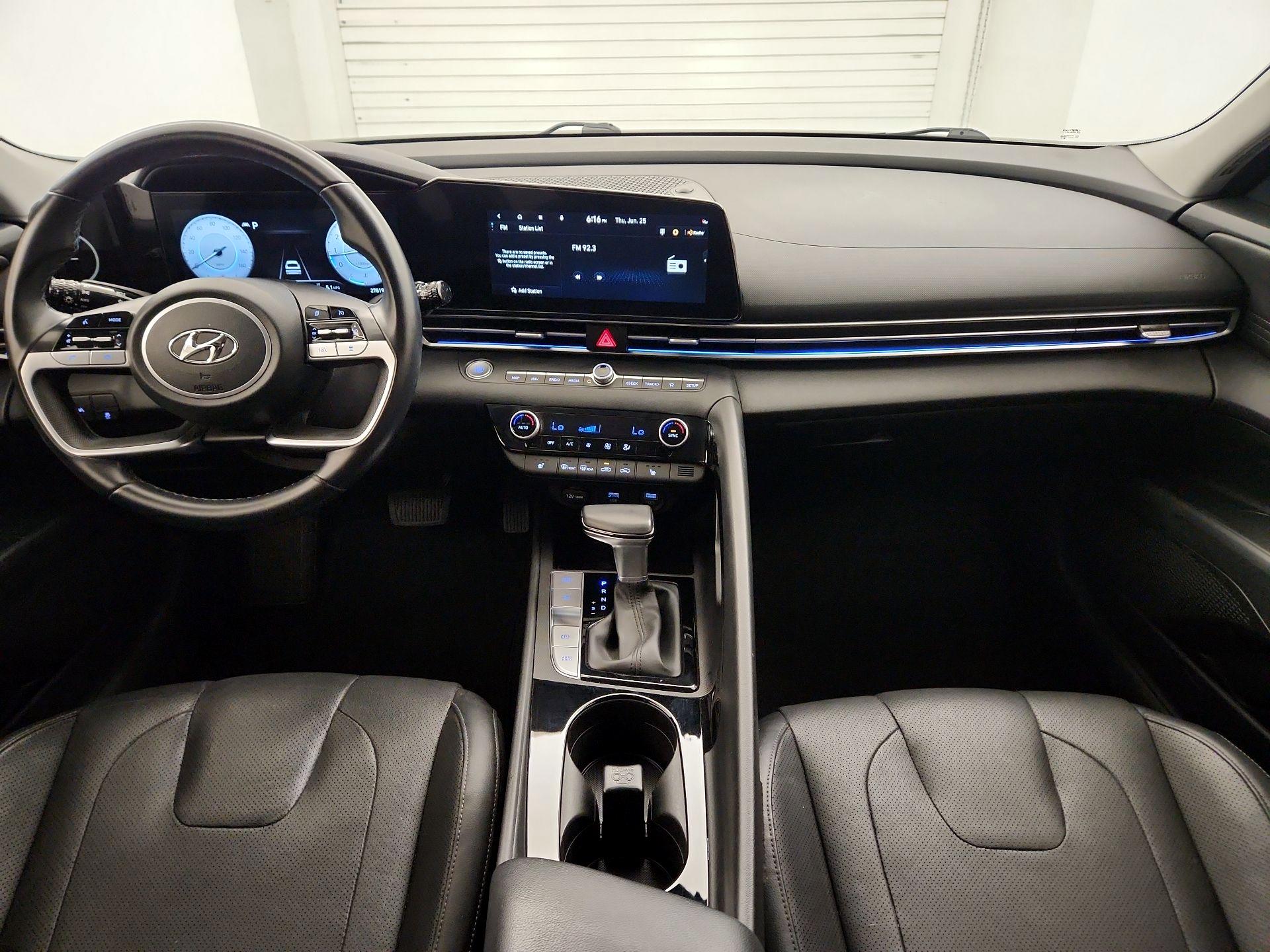 Thumbnail: 2023 Hyundai Elantra - 9