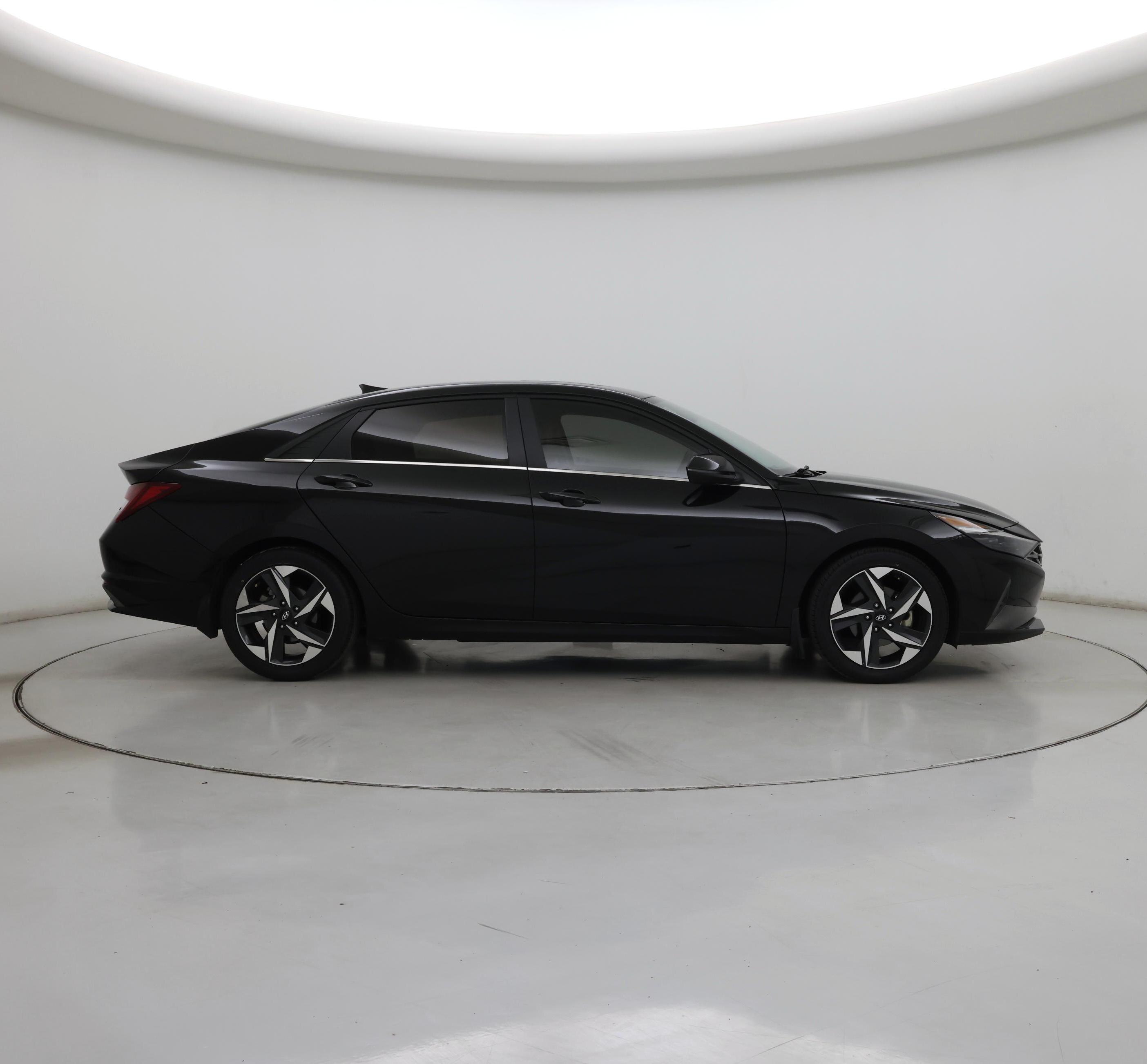 Thumbnail: 2023 Hyundai Elantra - 7