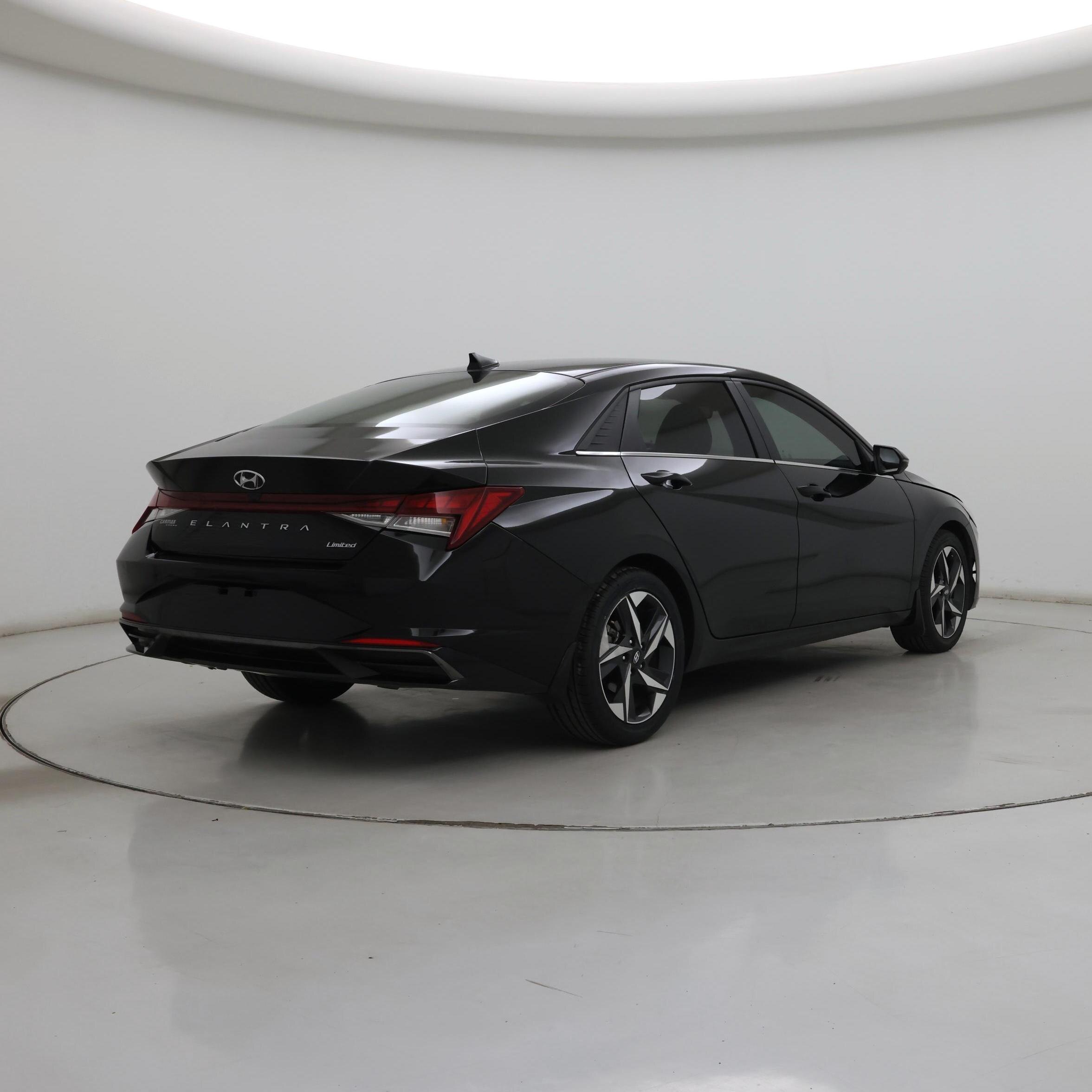 Thumbnail: 2023 Hyundai Elantra - 8