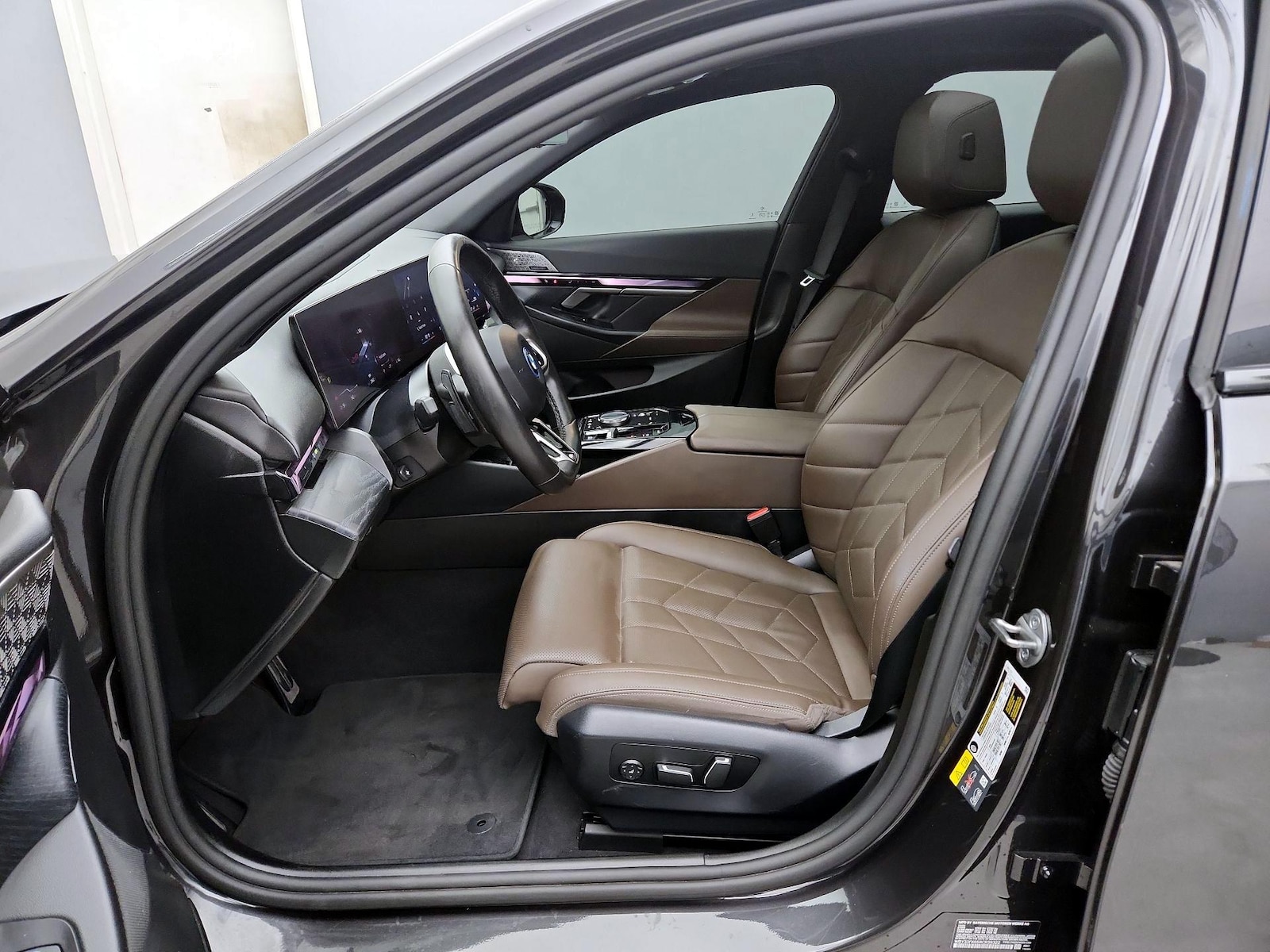 2024 BMW i5 40 - Photo 12