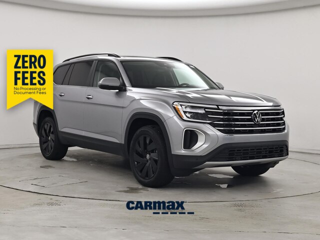 Silver 2025 Volkswagen Atlas SE FWD with Technology SUV / Crossover Front-Wheel Drive Automatic