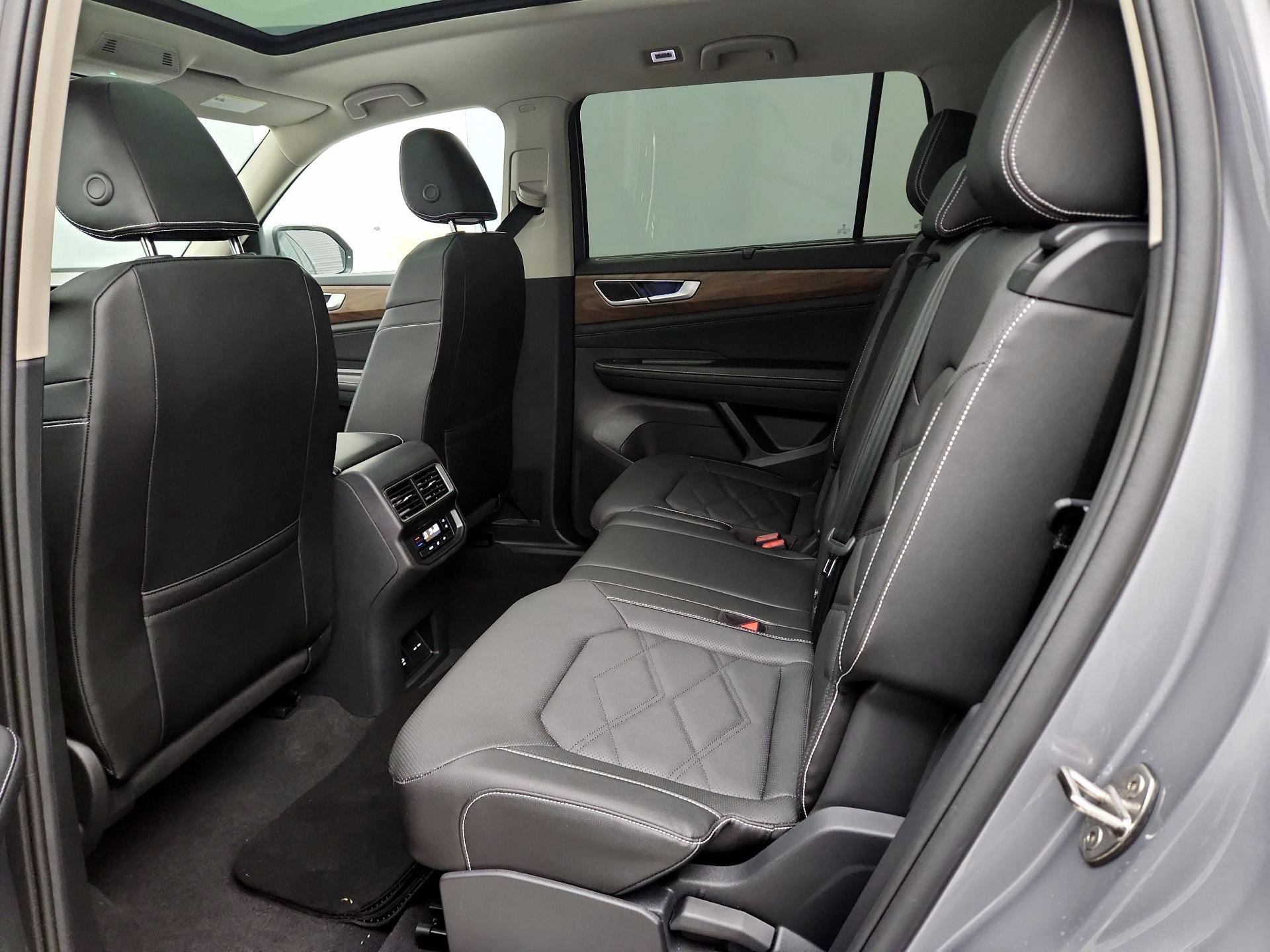 Thumbnail: 2025 Volkswagen Atlas - 20