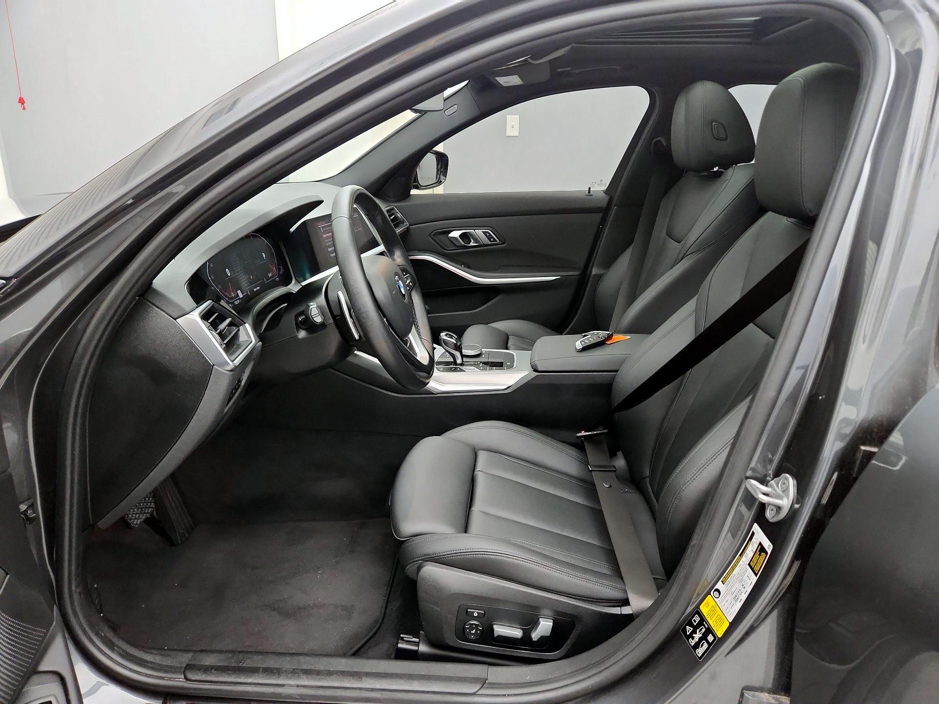 Thumbnail: 2021 BMW 3 Series - 11