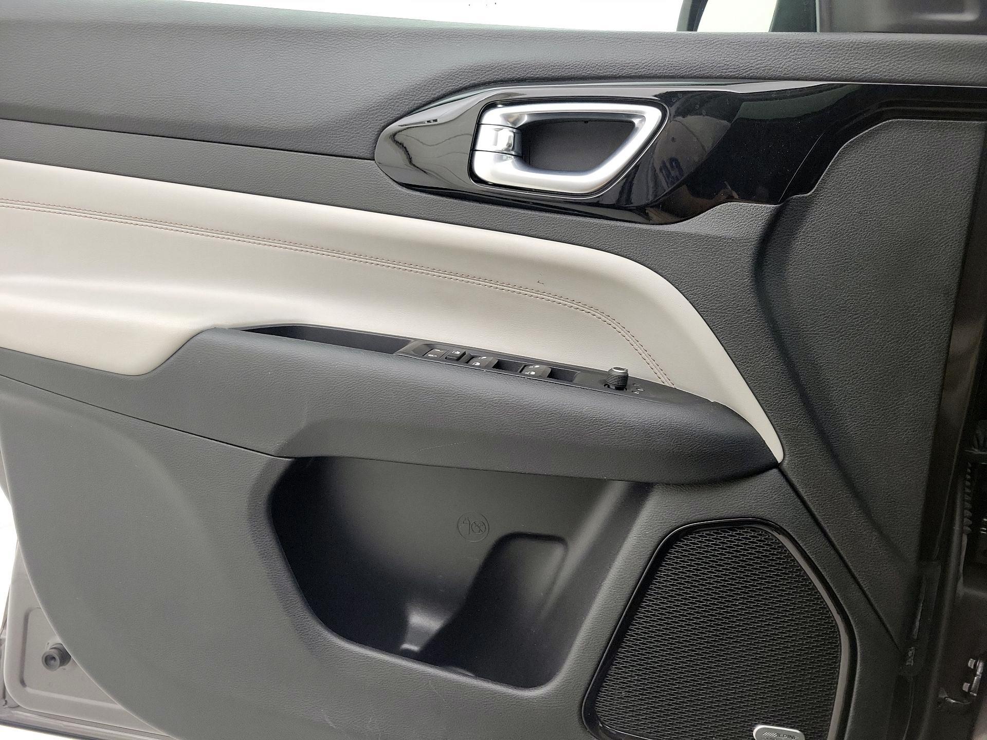 Thumbnail: 2022 Jeep Compass - 12