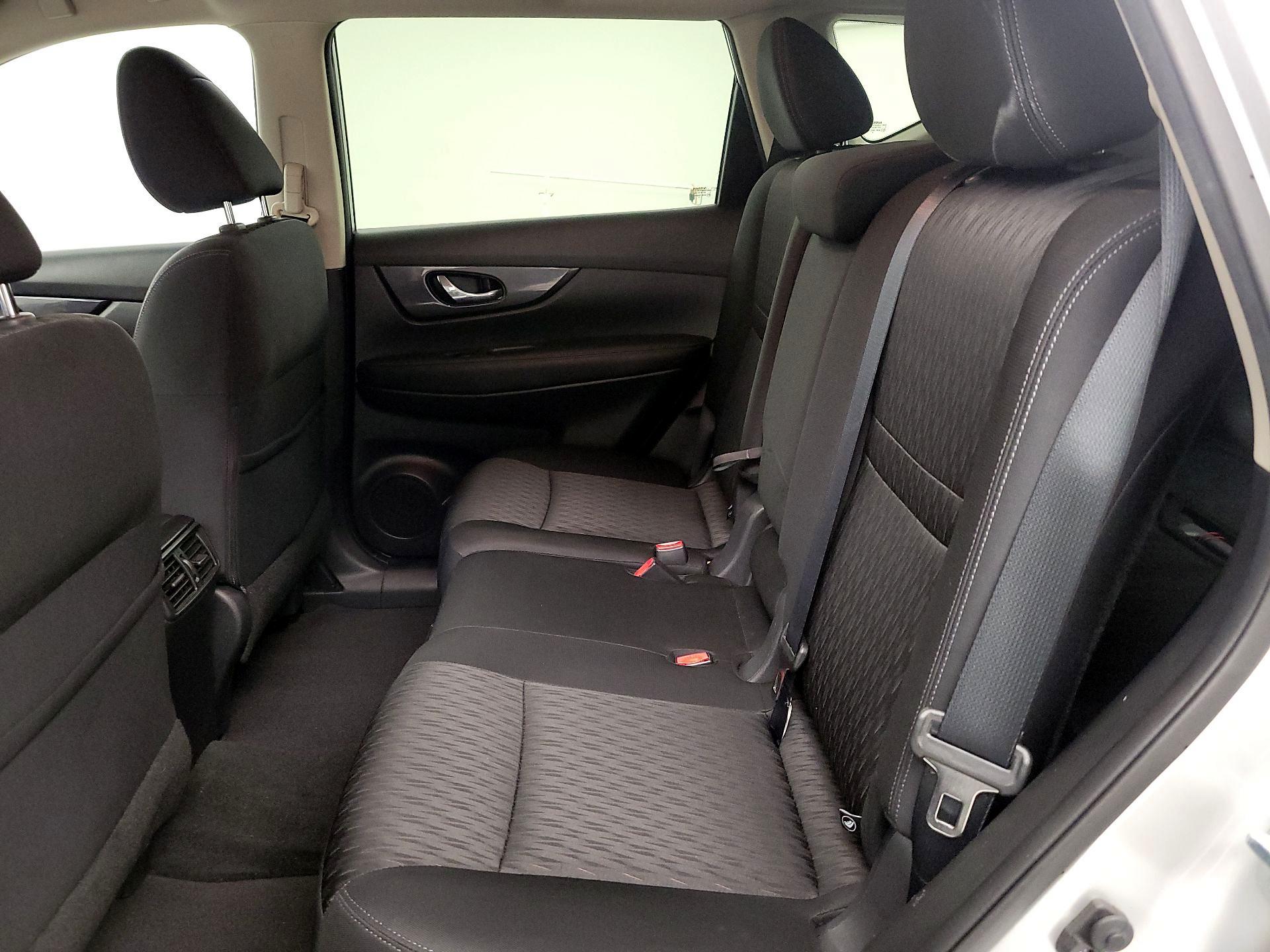 Thumbnail: 2018 Nissan Rogue - 19
