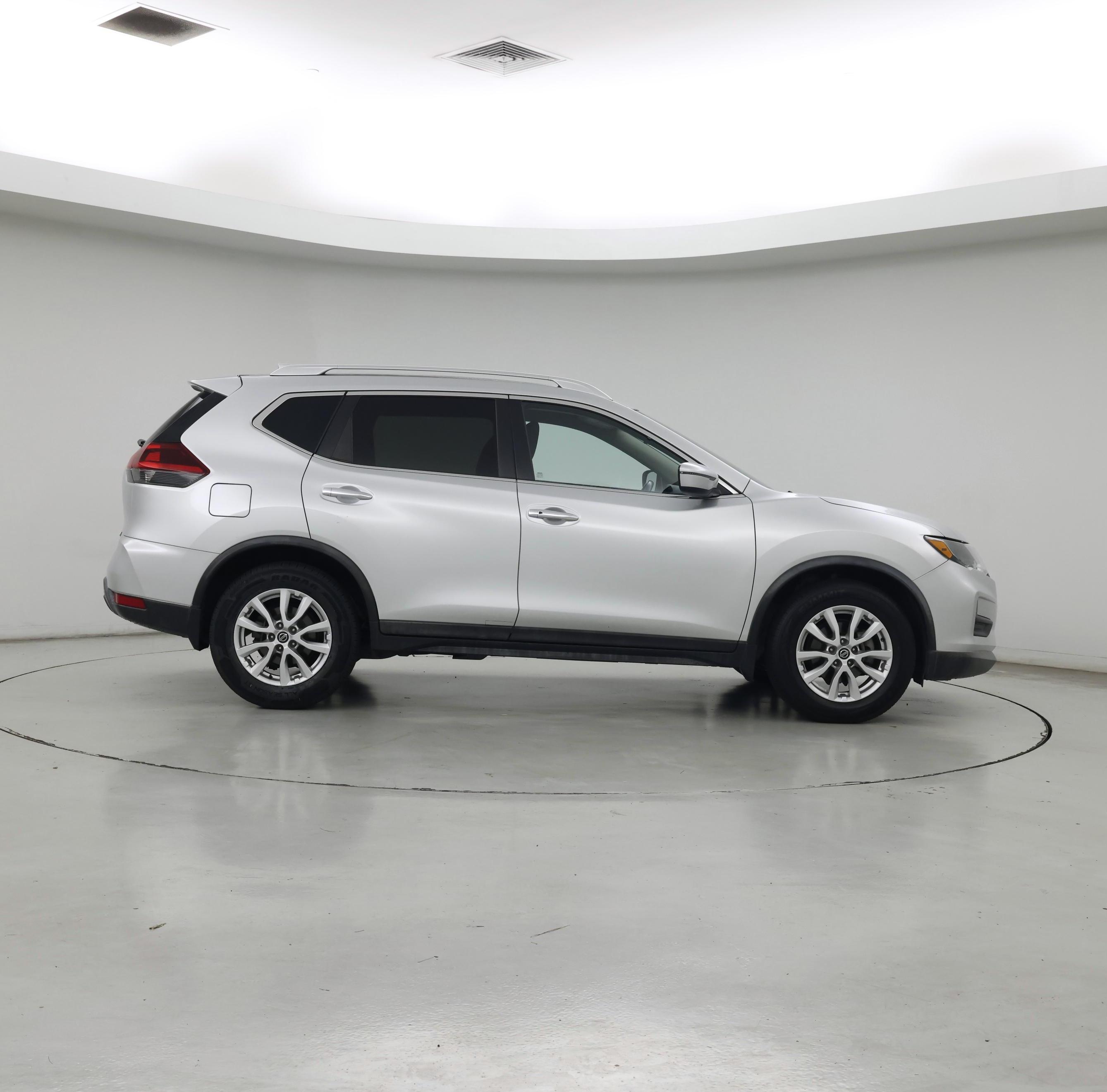 Thumbnail: 2018 Nissan Rogue - 7