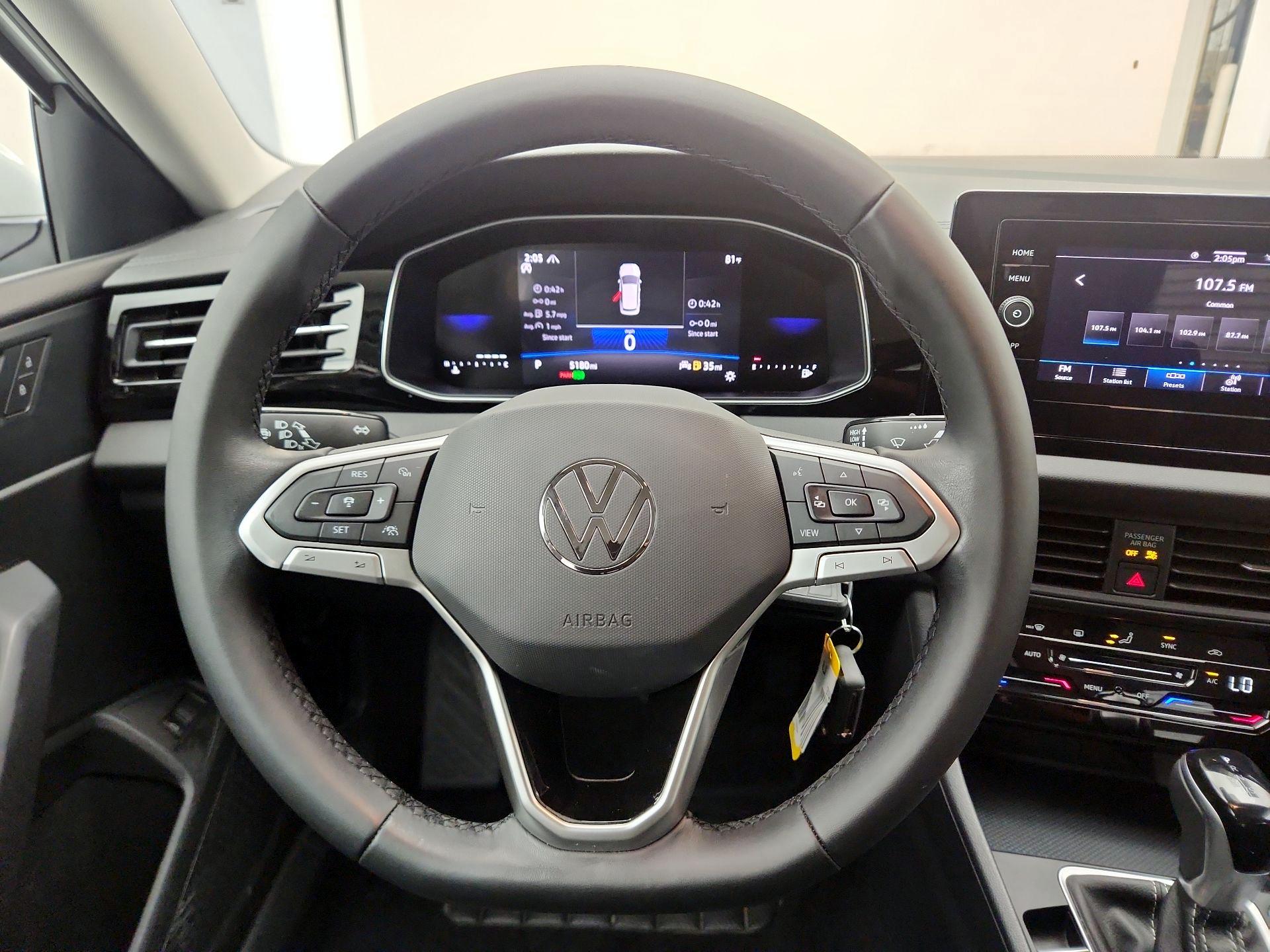 Thumbnail: 2025 Volkswagen Jetta - 10