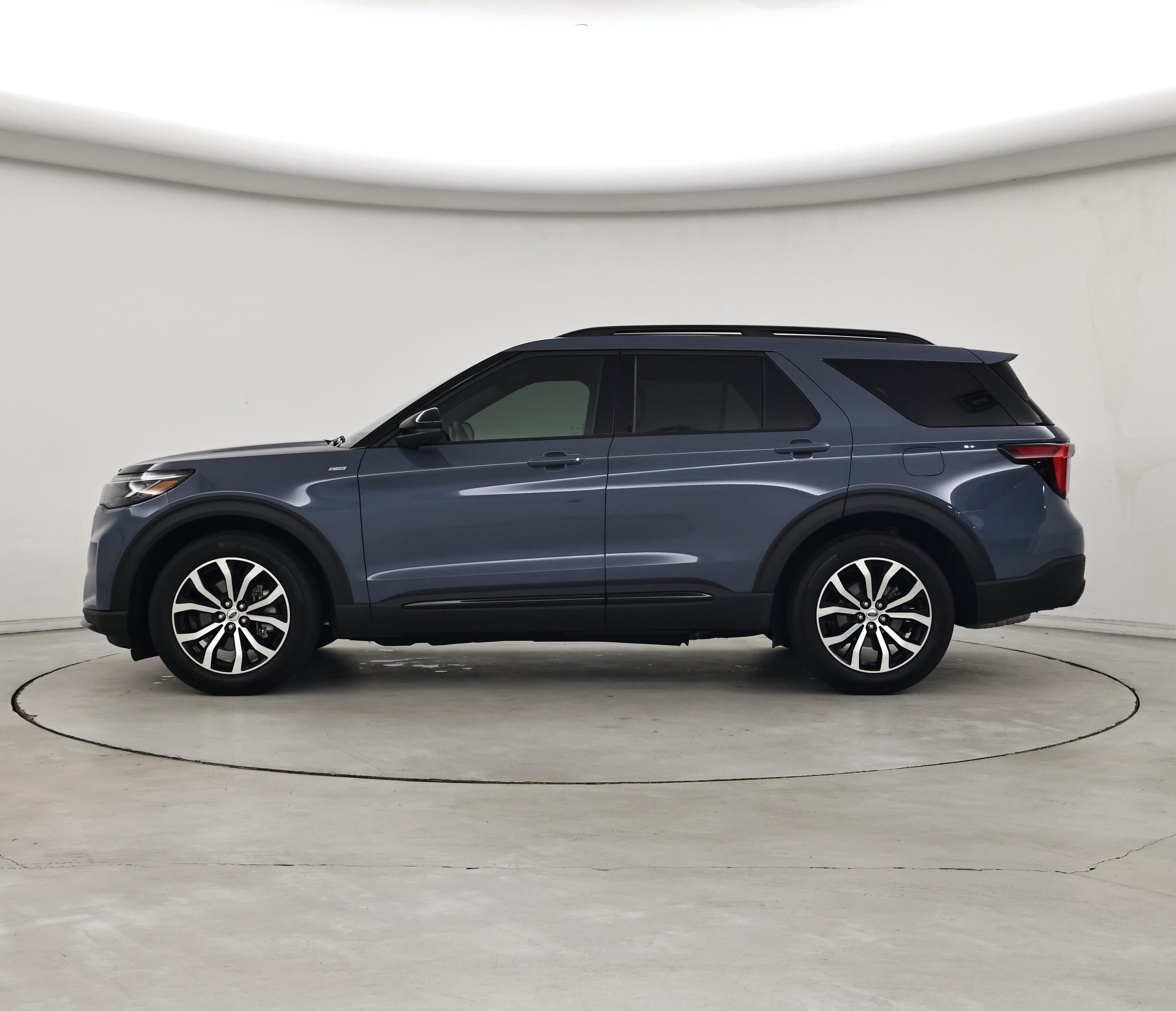 Thumbnail: 2026 Ford Explorer - 3