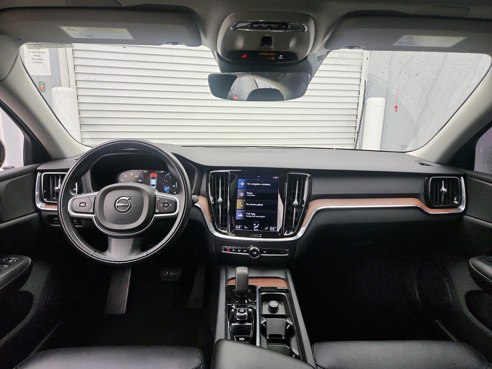 Thumbnail: 2022 Volvo S60 - 9