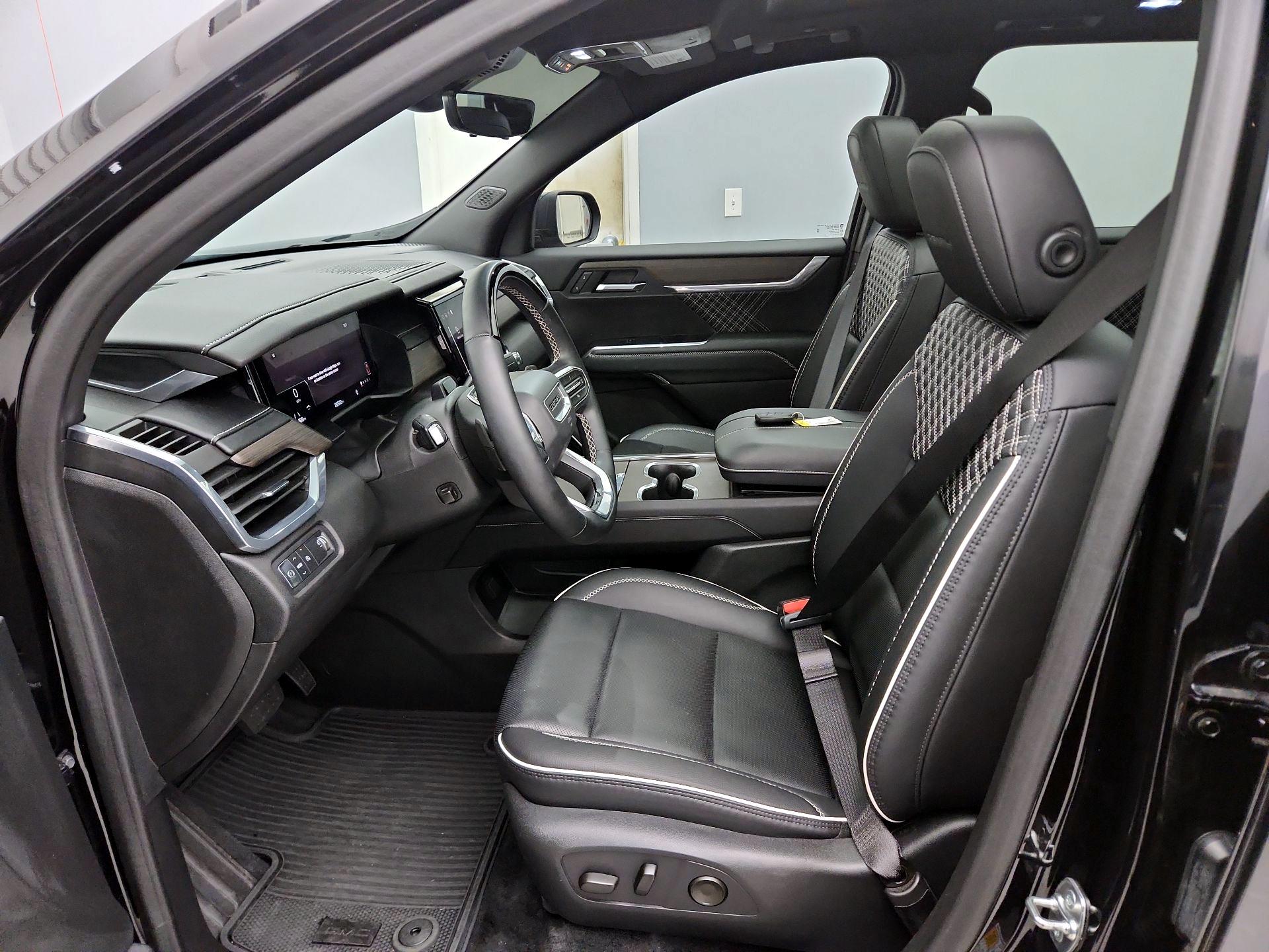Thumbnail: 2024 GMC Acadia - 11