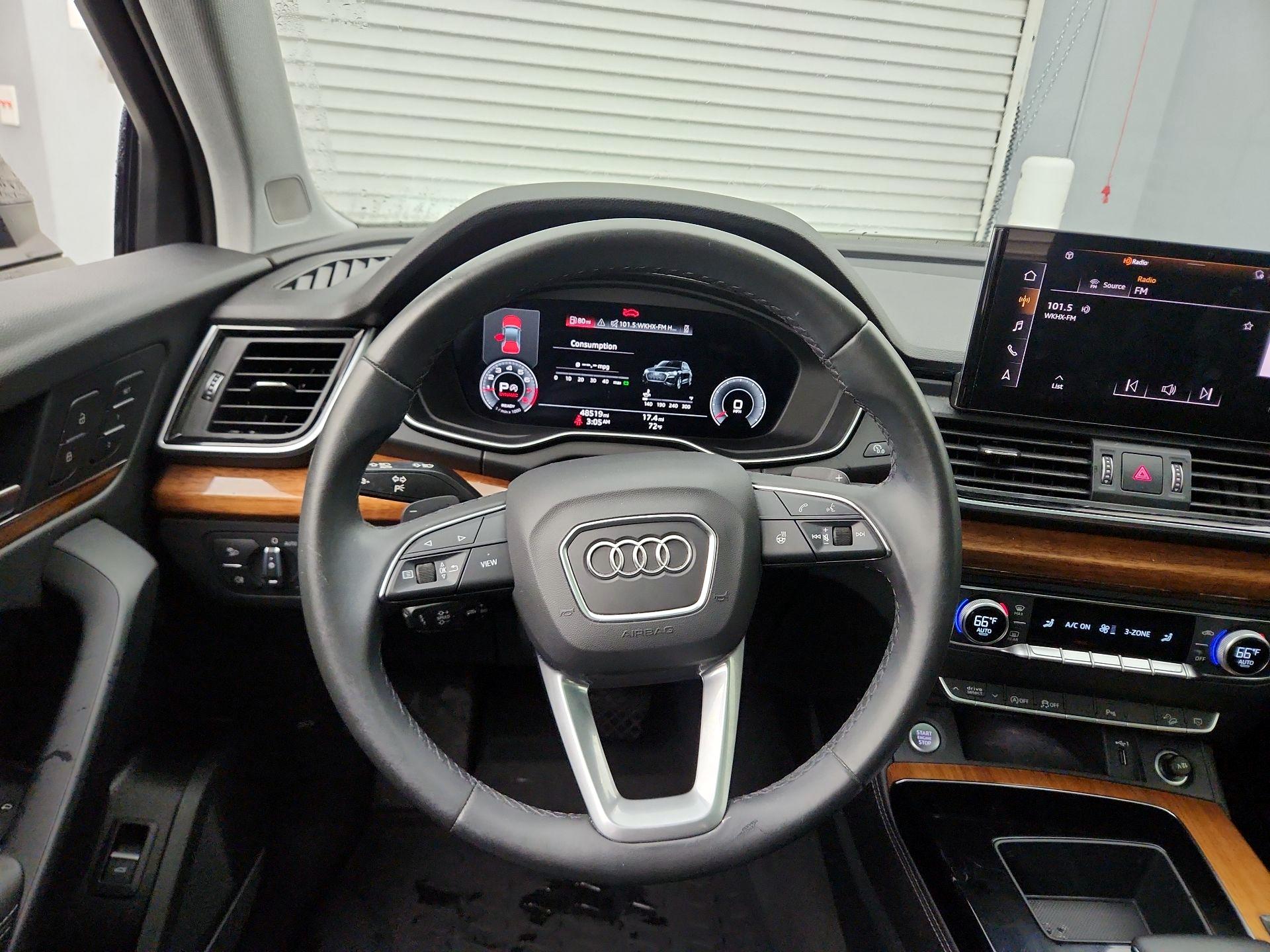 Thumbnail: 2023 Audi Q5 - 10
