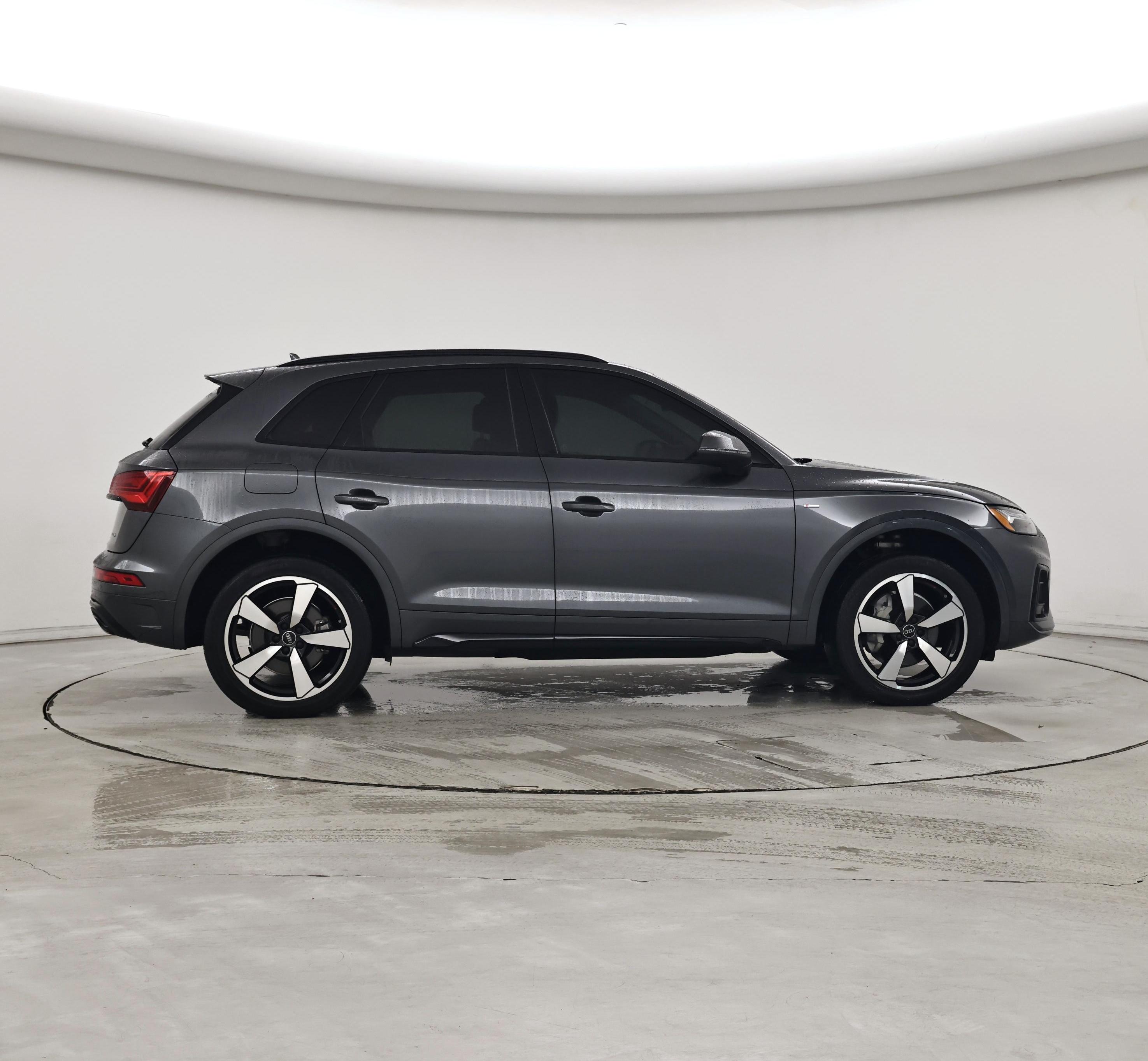 Thumbnail: 2023 Audi Q5 - 7