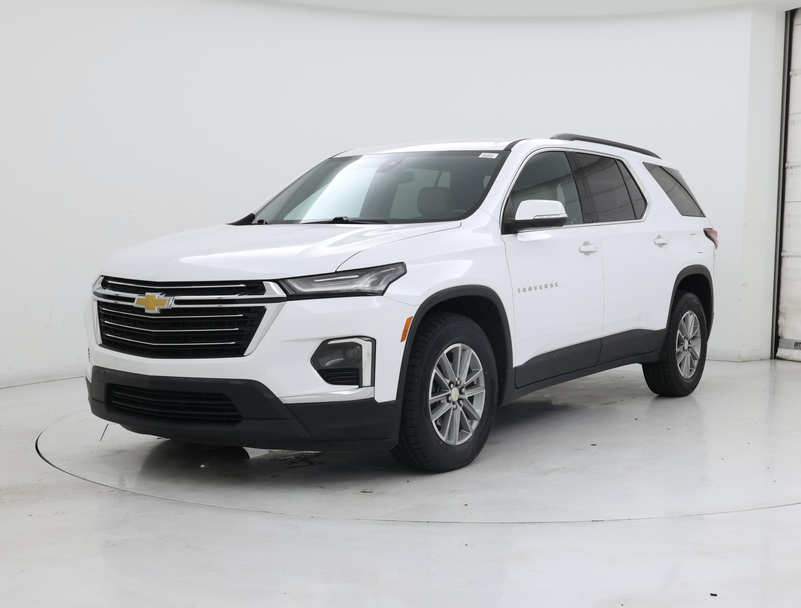Thumbnail: 2022 Chevrolet Traverse - 4